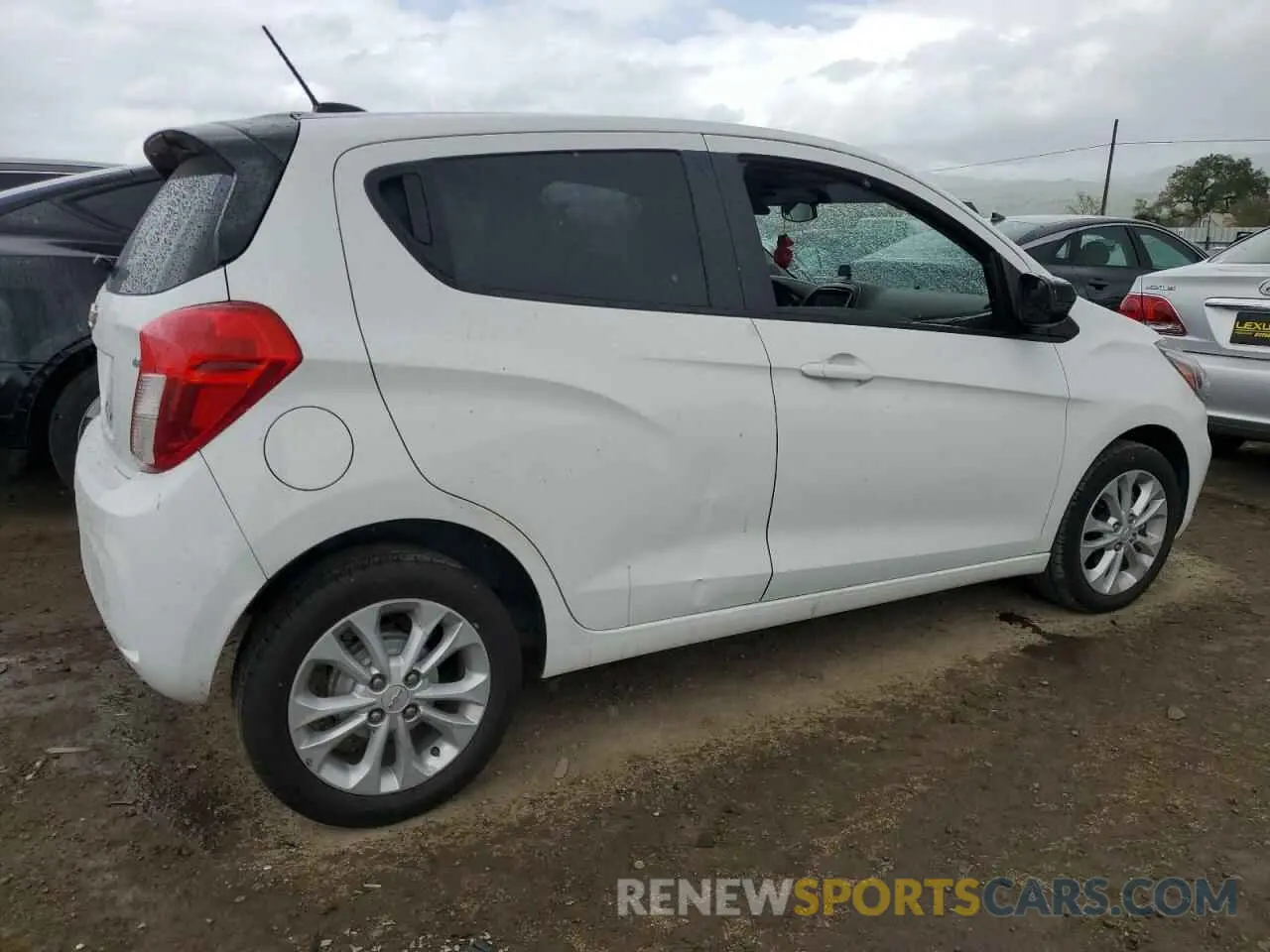 3 Photograph of a damaged car KL8CD6SA2LC417352 CHEVROLET SPARK 2020