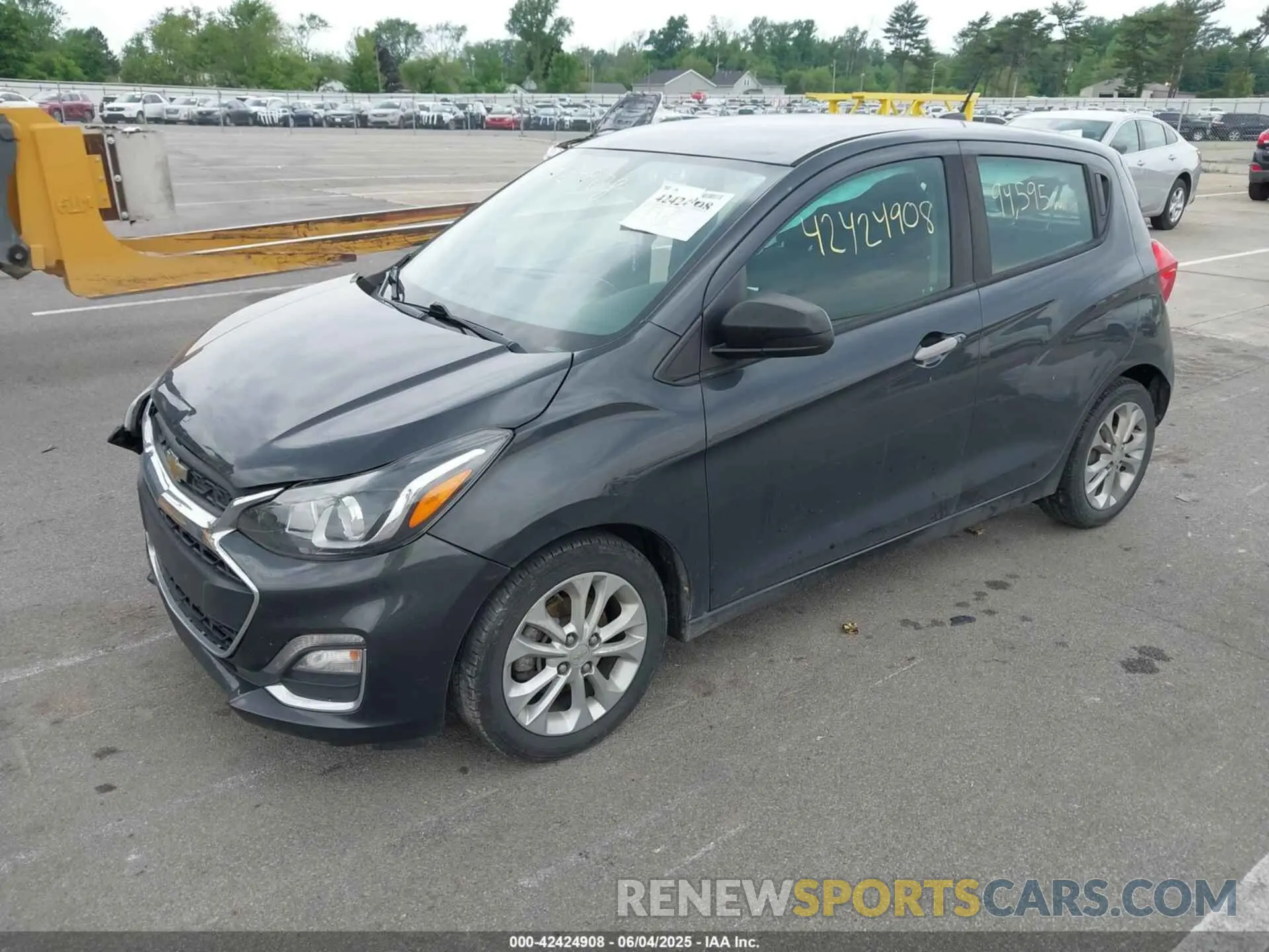 2 Photograph of a damaged car KL8CD6SA2LC419912 CHEVROLET SPARK 2020