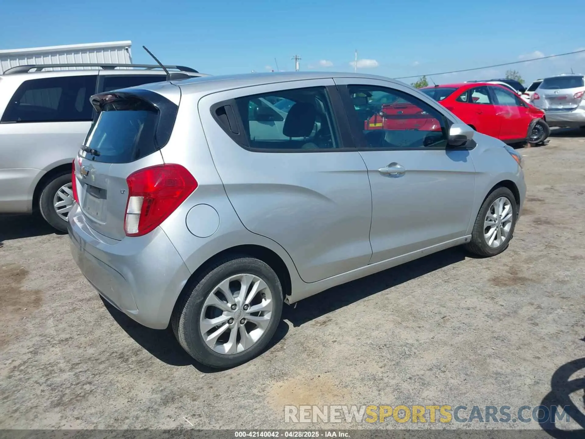 4 Photograph of a damaged car KL8CD6SA2LC432031 CHEVROLET SPARK 2020