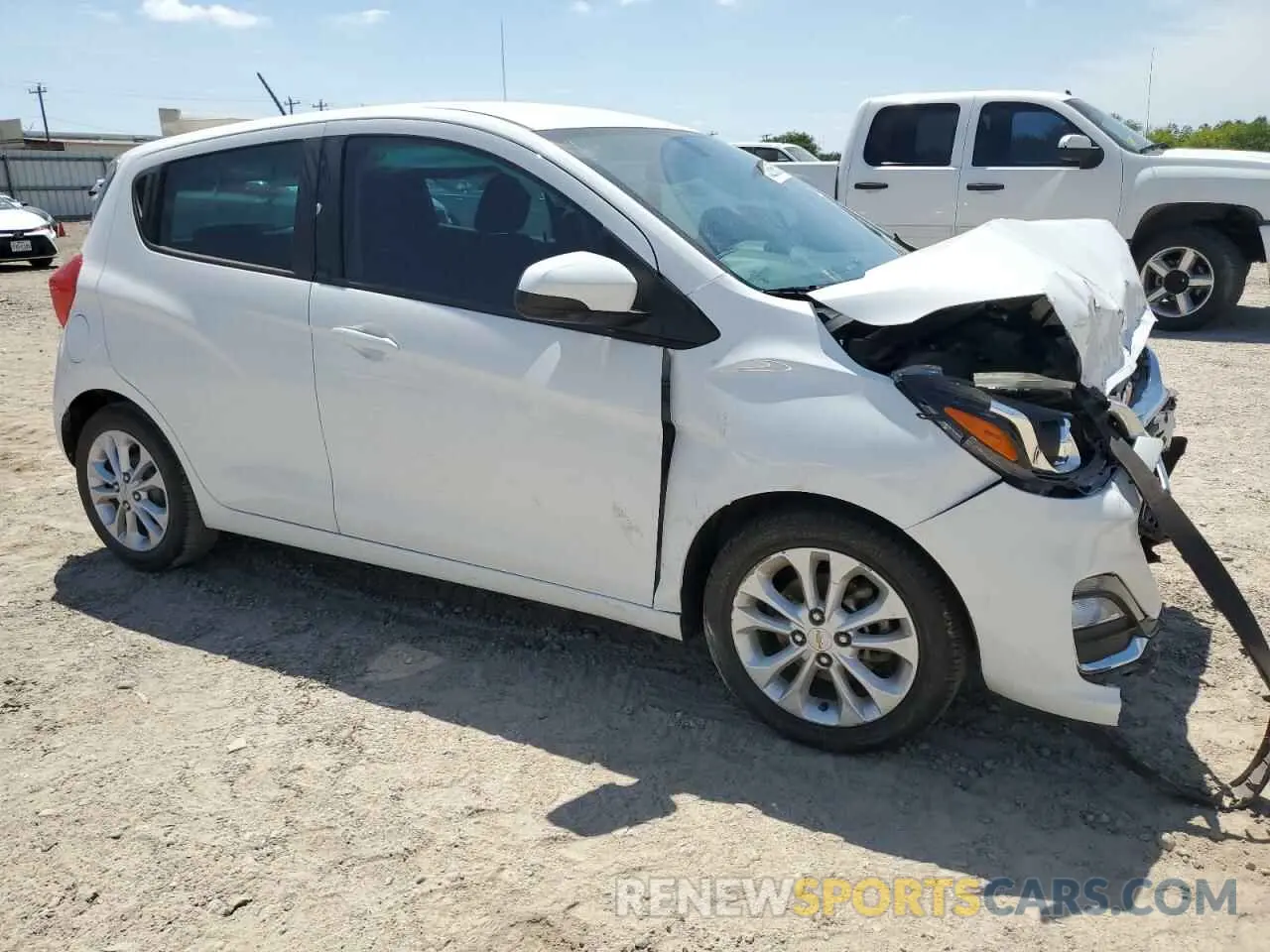 4 Photograph of a damaged car KL8CD6SA2LC445765 CHEVROLET SPARK 2020