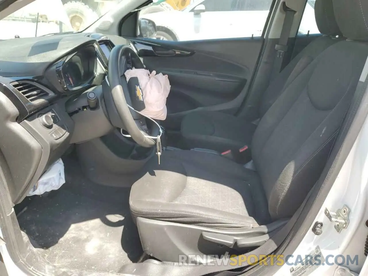 7 Photograph of a damaged car KL8CD6SA2LC445765 CHEVROLET SPARK 2020