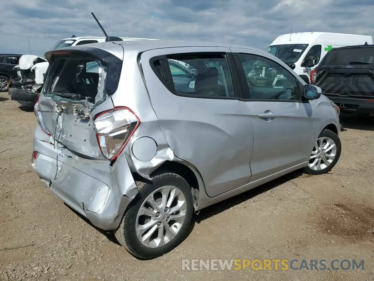 3 Photograph of a damaged car KL8CD6SA2LC459813 CHEVROLET SPARK 2020
