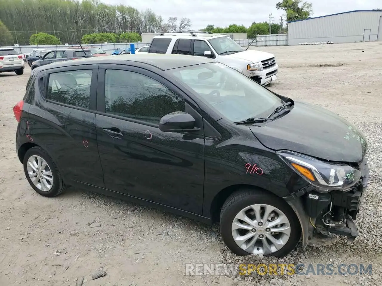 4 Photograph of a damaged car KL8CD6SA3LC408613 CHEVROLET SPARK 2020