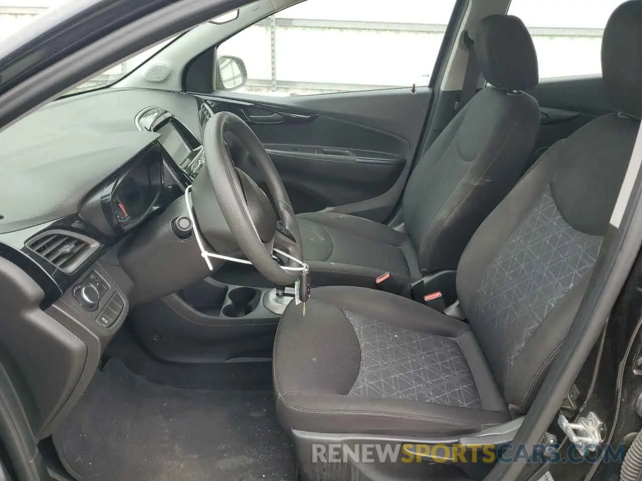 8 Photograph of a damaged car KL8CD6SA3LC408613 CHEVROLET SPARK 2020