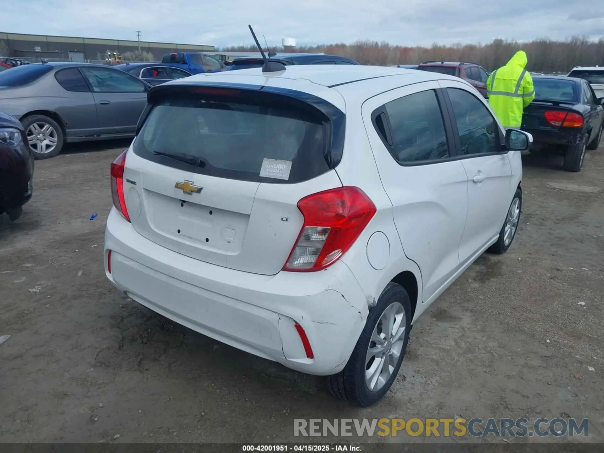 4 Photograph of a damaged car KL8CD6SA3LC447220 CHEVROLET SPARK 2020