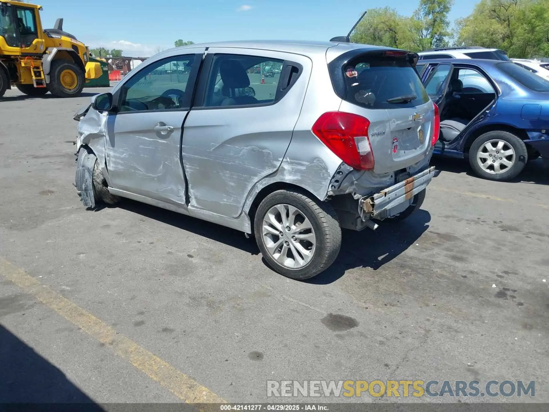 3 Photograph of a damaged car KL8CD6SA3LC448593 CHEVROLET SPARK 2020