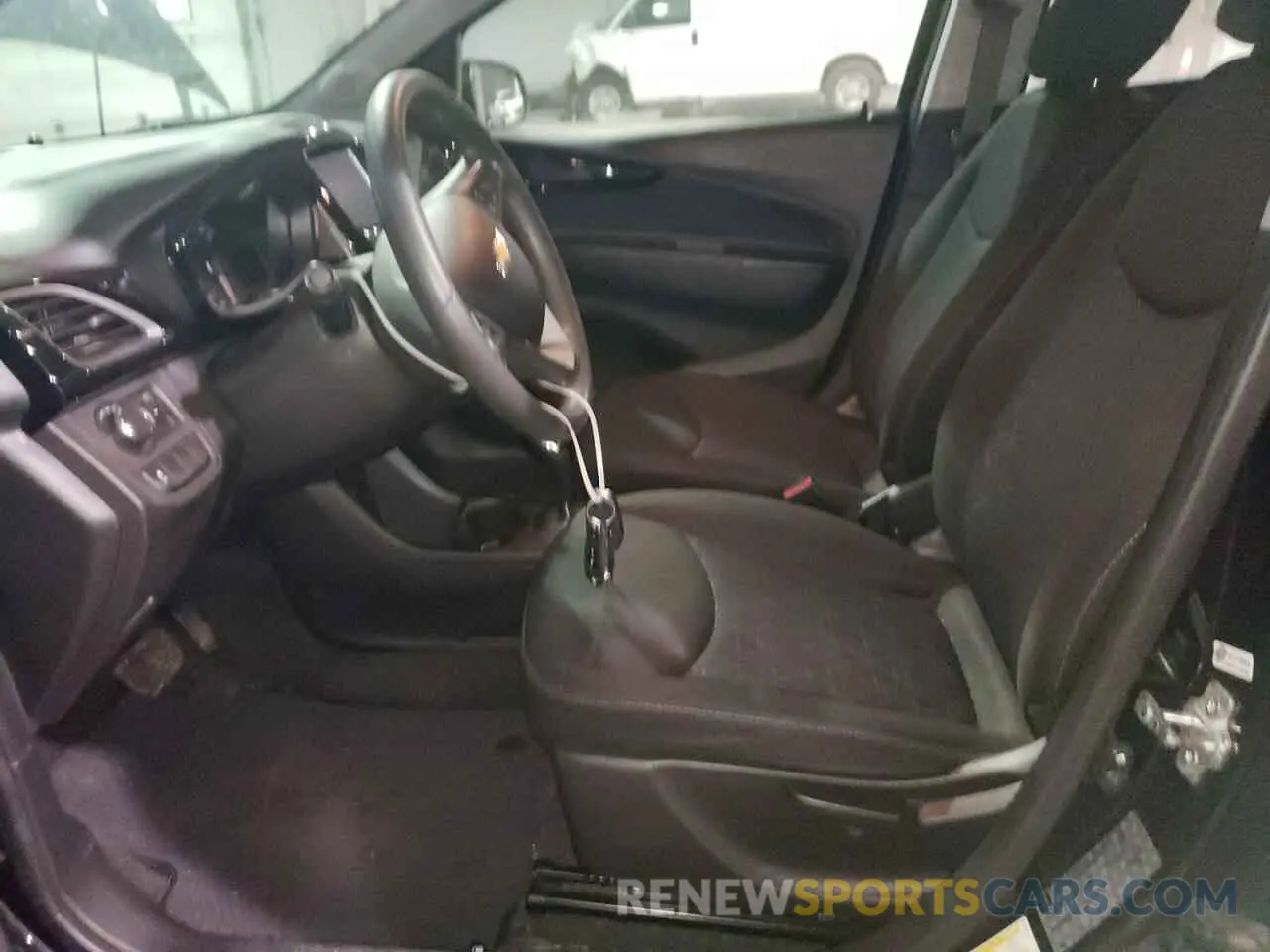 7 Photograph of a damaged car KL8CD6SA4LC471025 CHEVROLET SPARK 2020