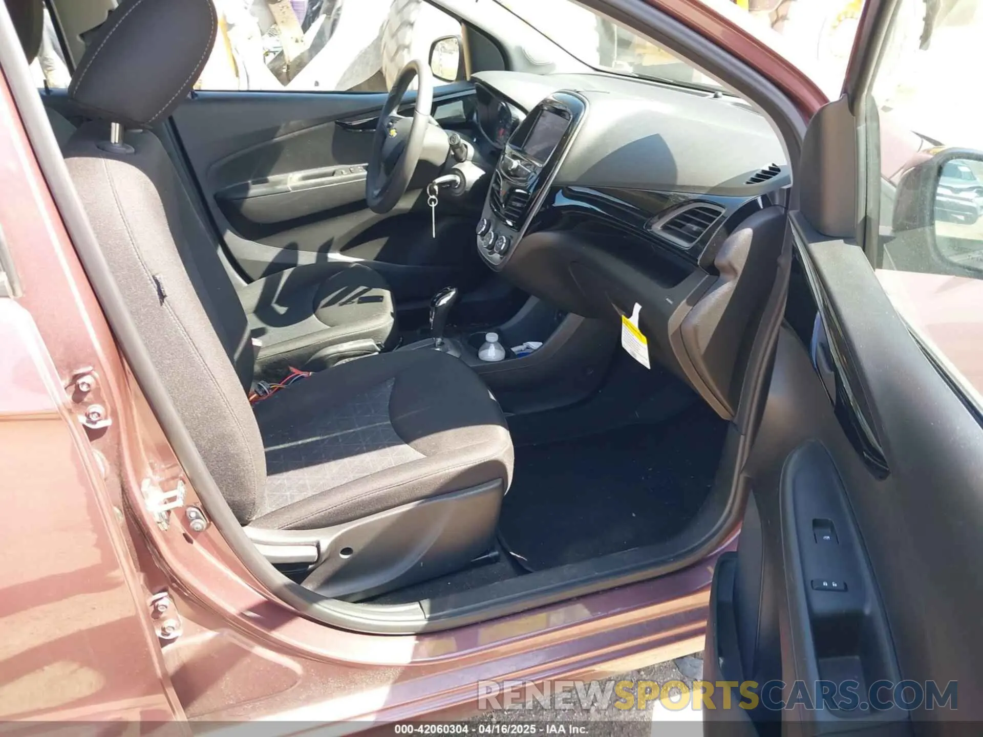 5 Photograph of a damaged car KL8CD6SA5LC405924 CHEVROLET SPARK 2020