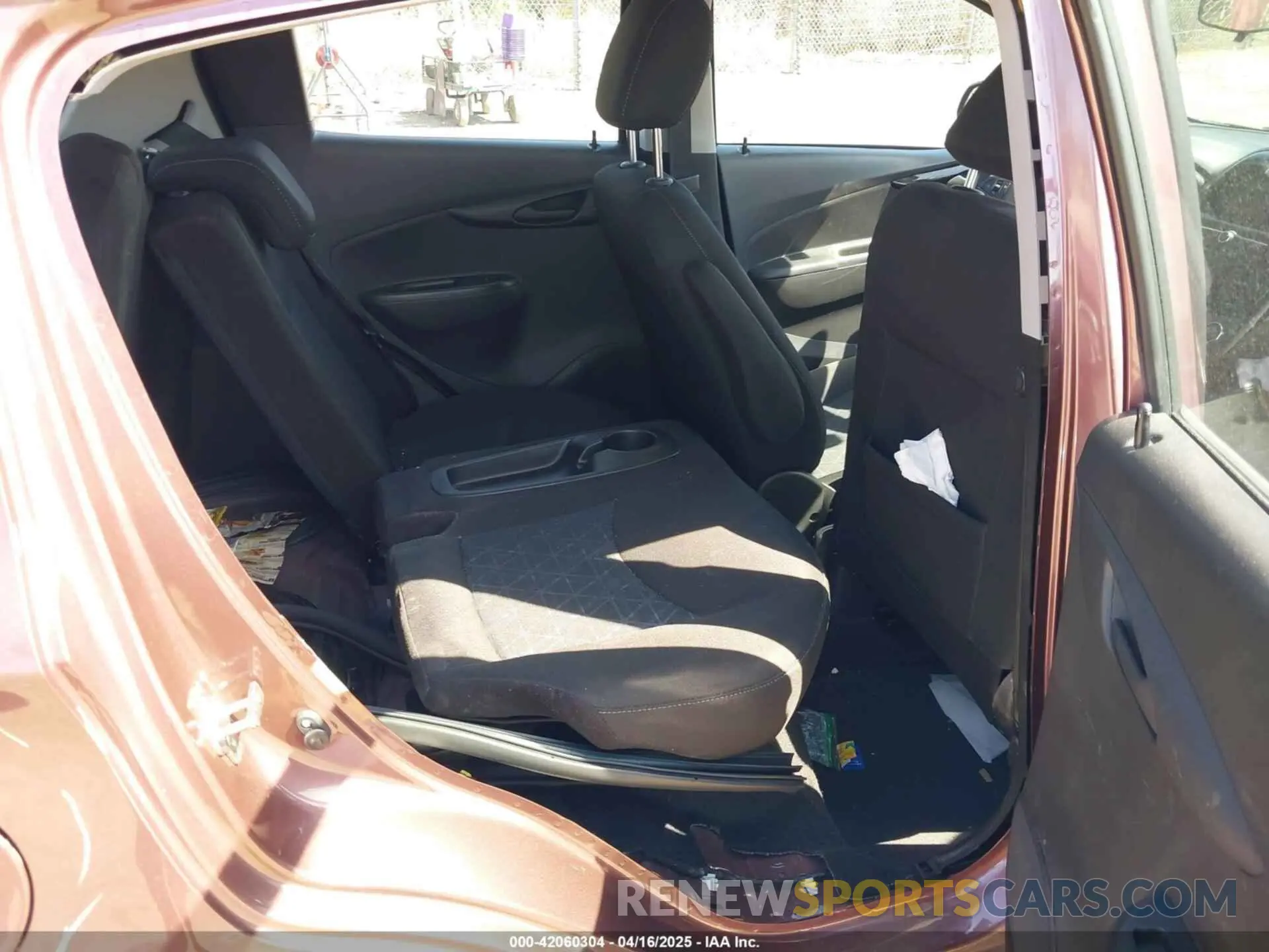 8 Photograph of a damaged car KL8CD6SA5LC405924 CHEVROLET SPARK 2020