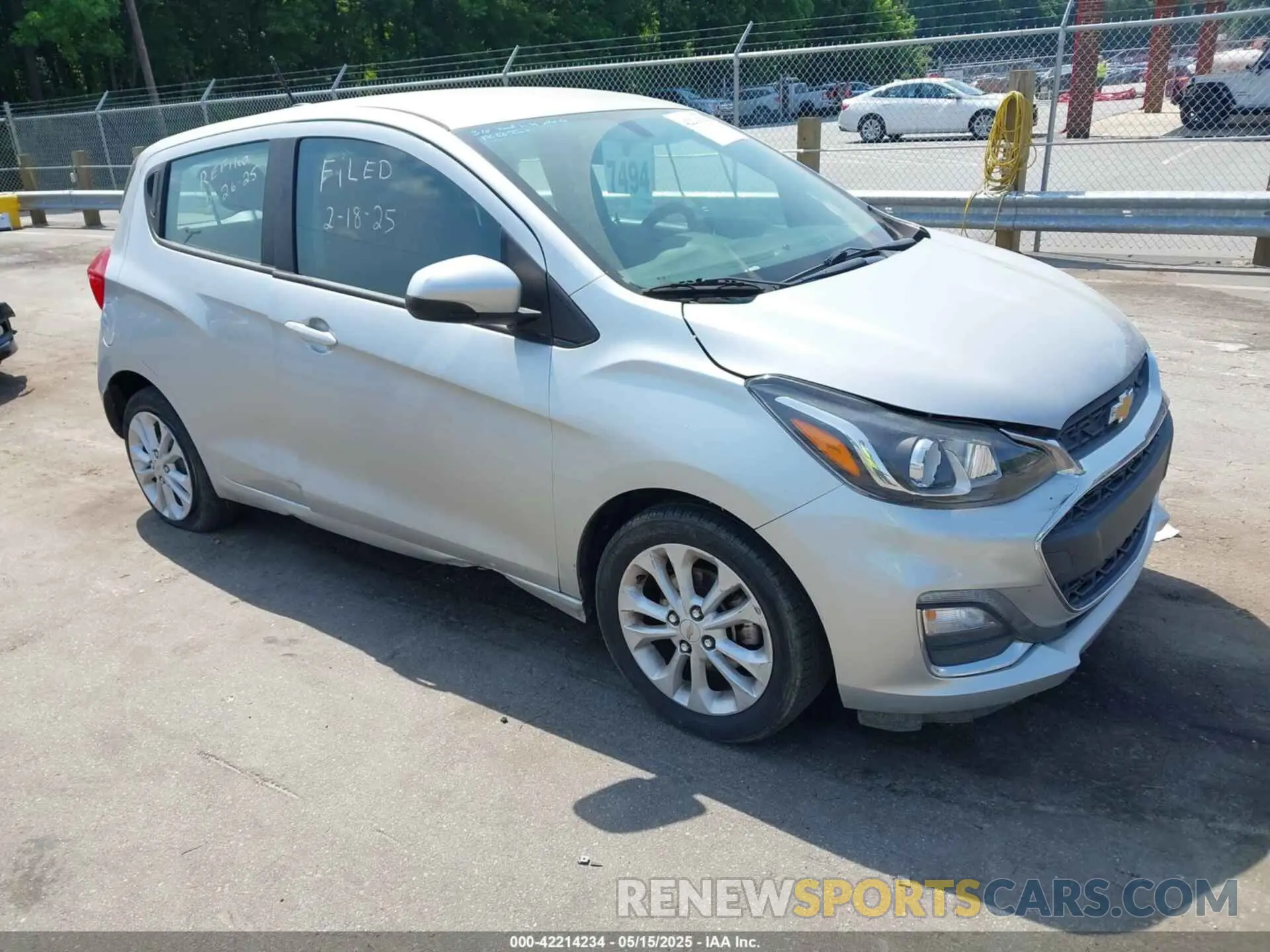 1 Photograph of a damaged car KL8CD6SA5LC415627 CHEVROLET SPARK 2020