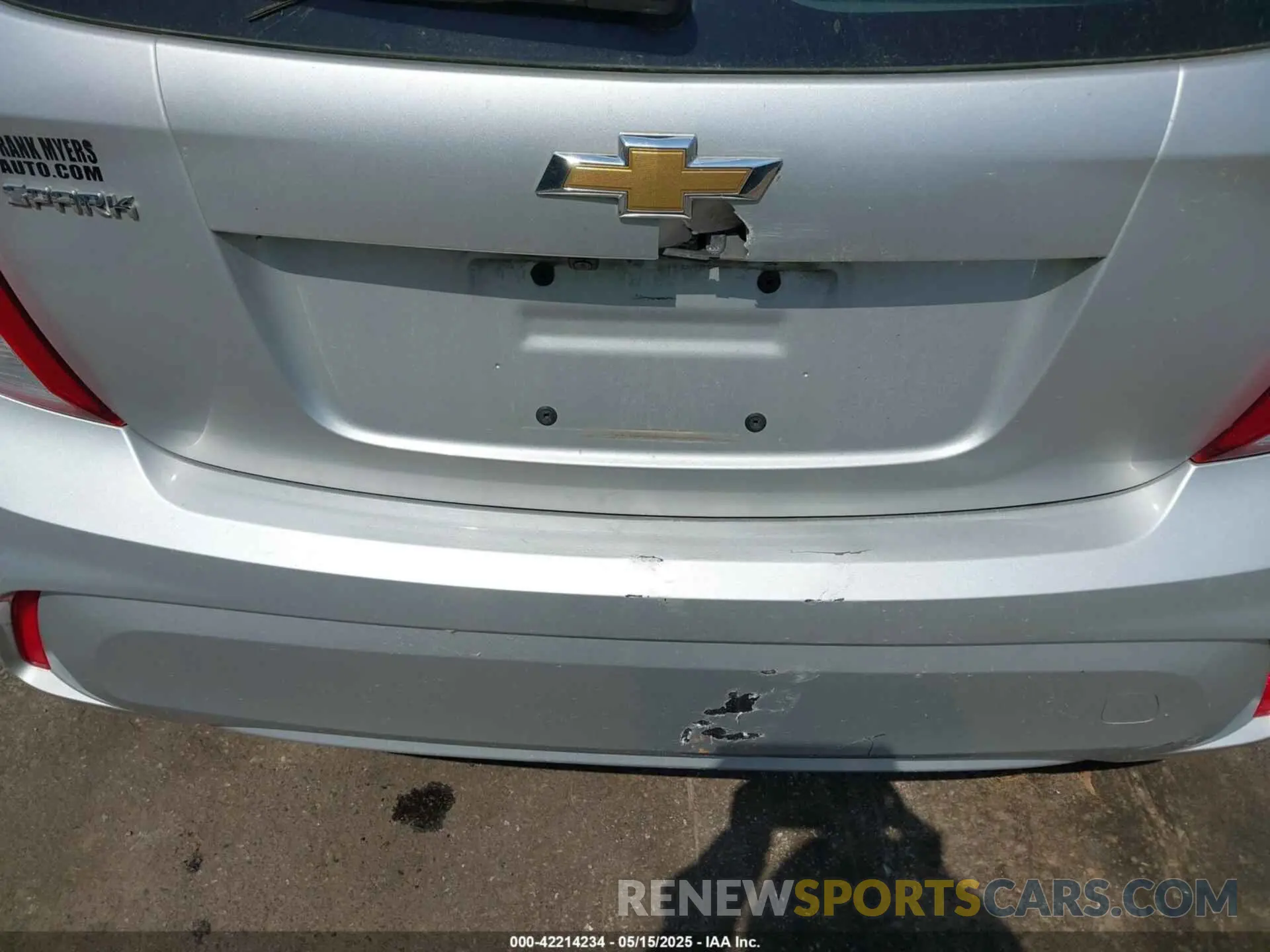 6 Photograph of a damaged car KL8CD6SA5LC415627 CHEVROLET SPARK 2020