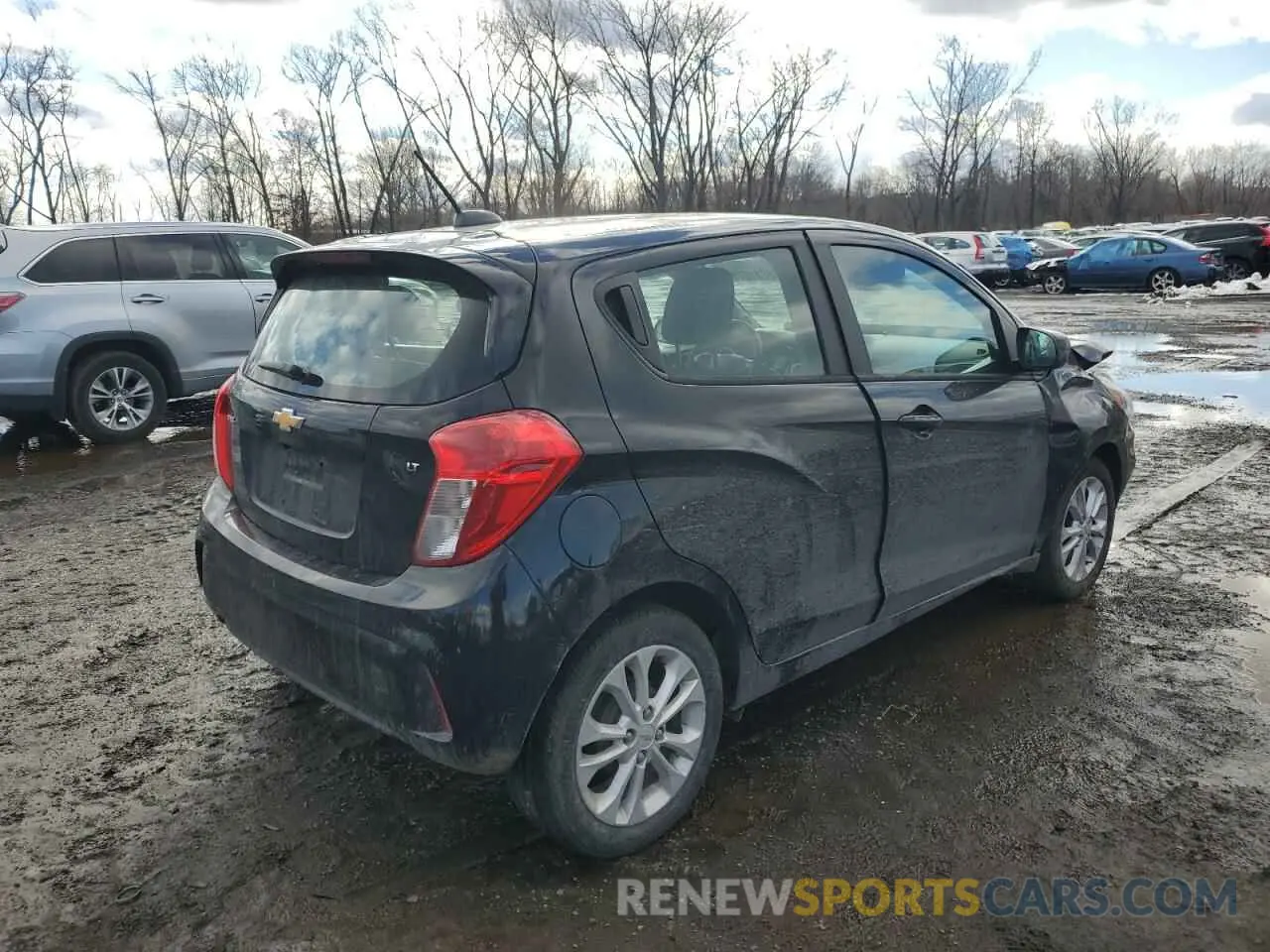 3 Photograph of a damaged car KL8CD6SA5LC429494 CHEVROLET SPARK 2020