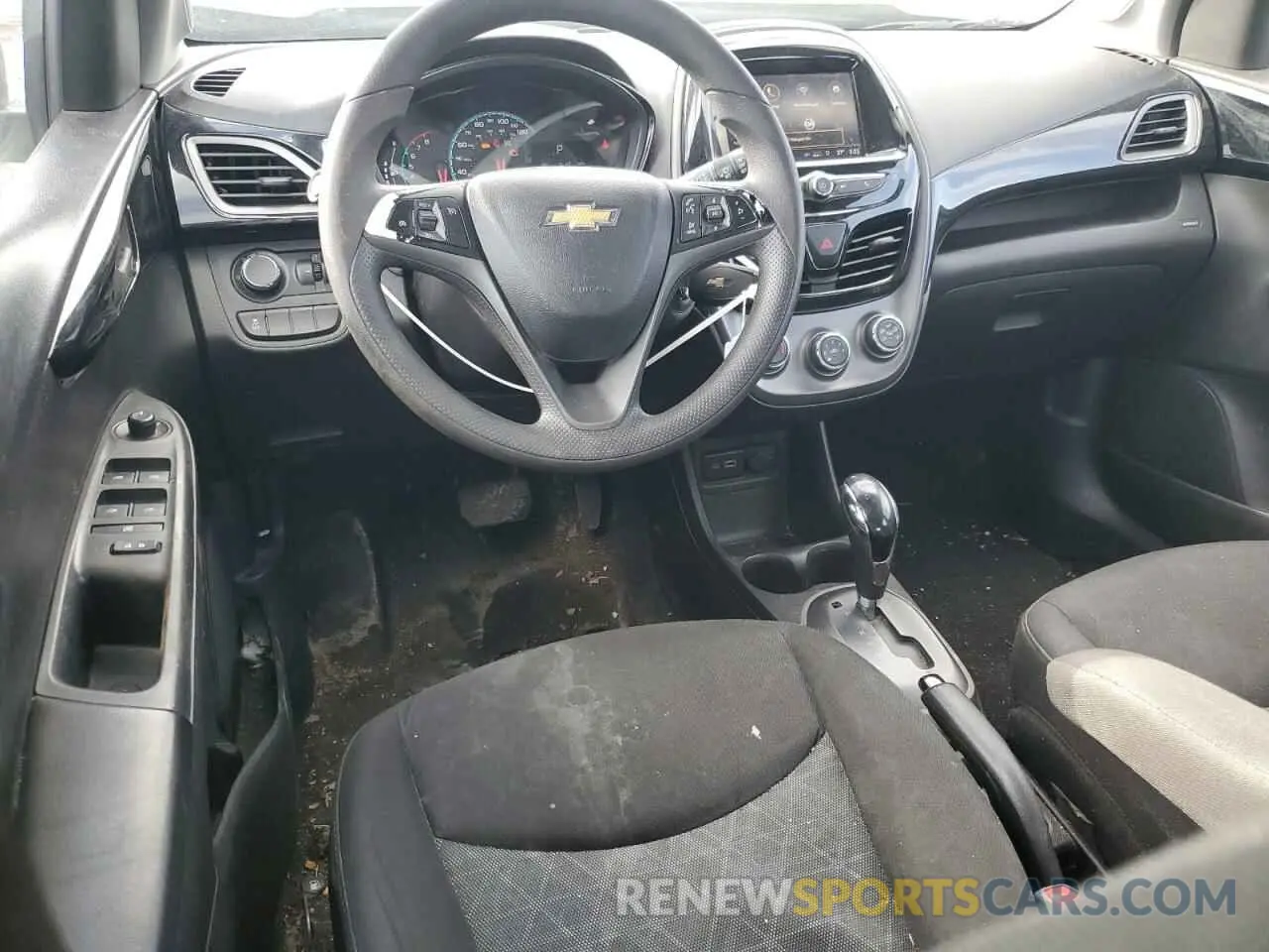 8 Photograph of a damaged car KL8CD6SA5LC429494 CHEVROLET SPARK 2020