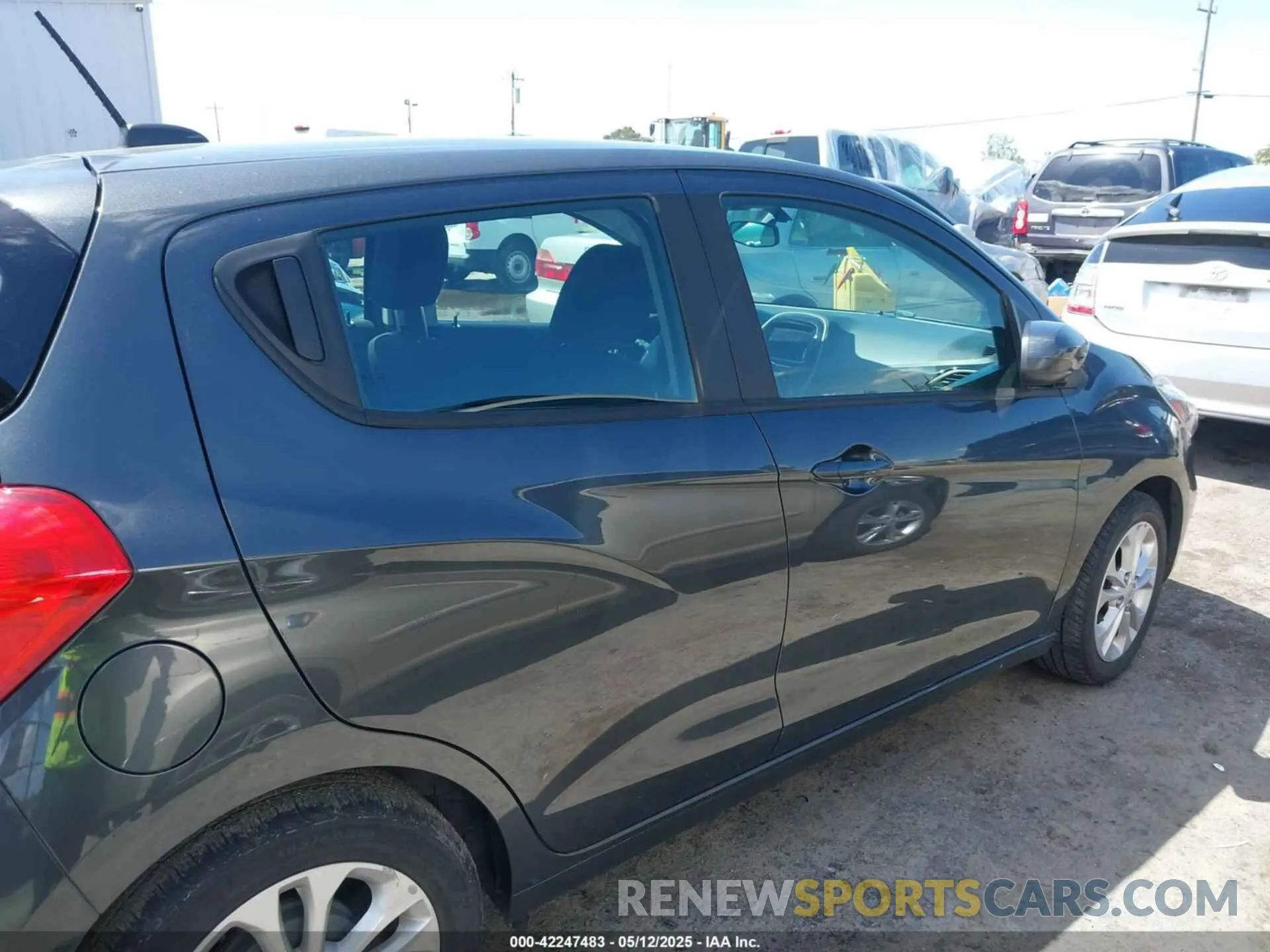 13 Photograph of a damaged car KL8CD6SA5LC475228 CHEVROLET SPARK 2020