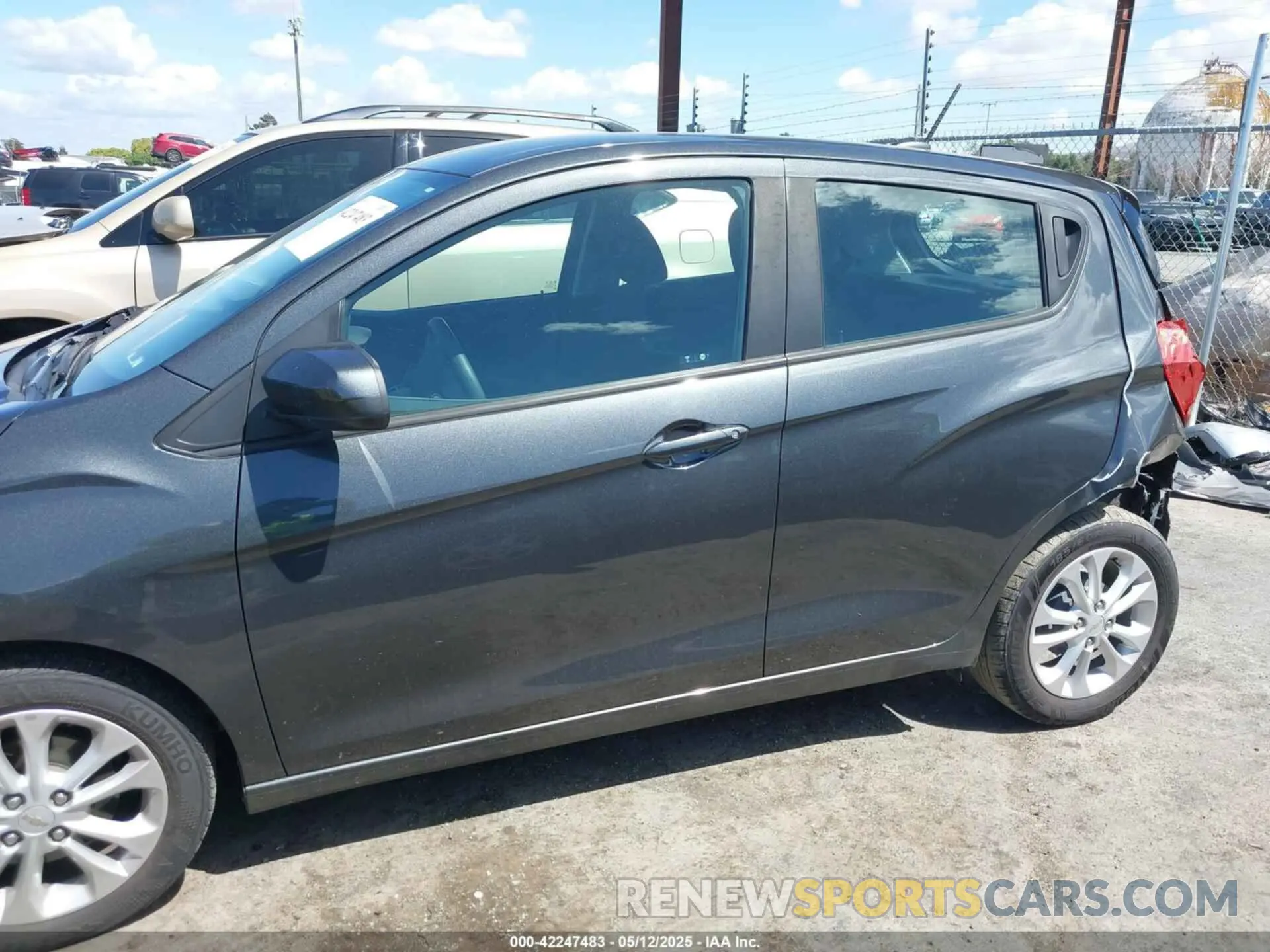 14 Photograph of a damaged car KL8CD6SA5LC475228 CHEVROLET SPARK 2020