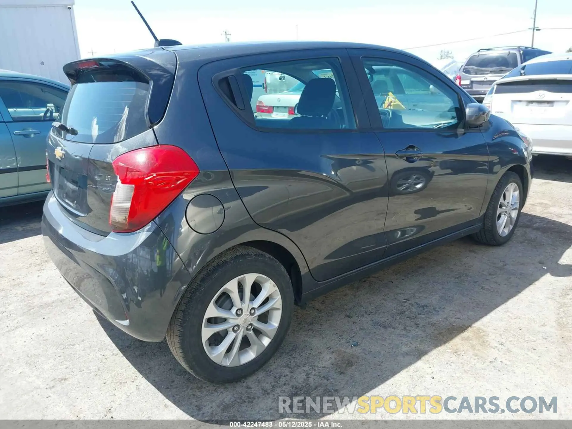 4 Photograph of a damaged car KL8CD6SA5LC475228 CHEVROLET SPARK 2020