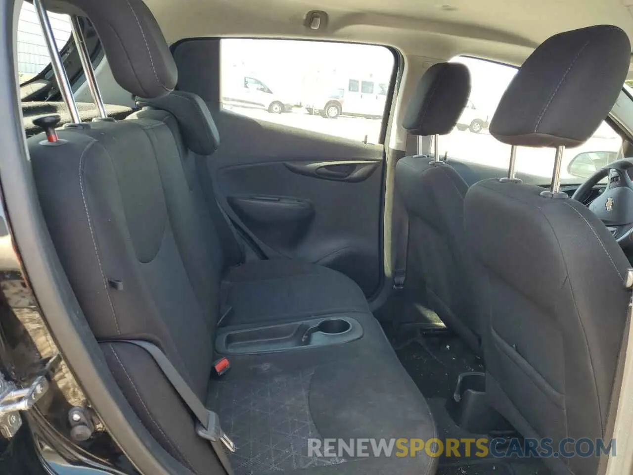 10 Photograph of a damaged car KL8CD6SA6LC442061 CHEVROLET SPARK 2020