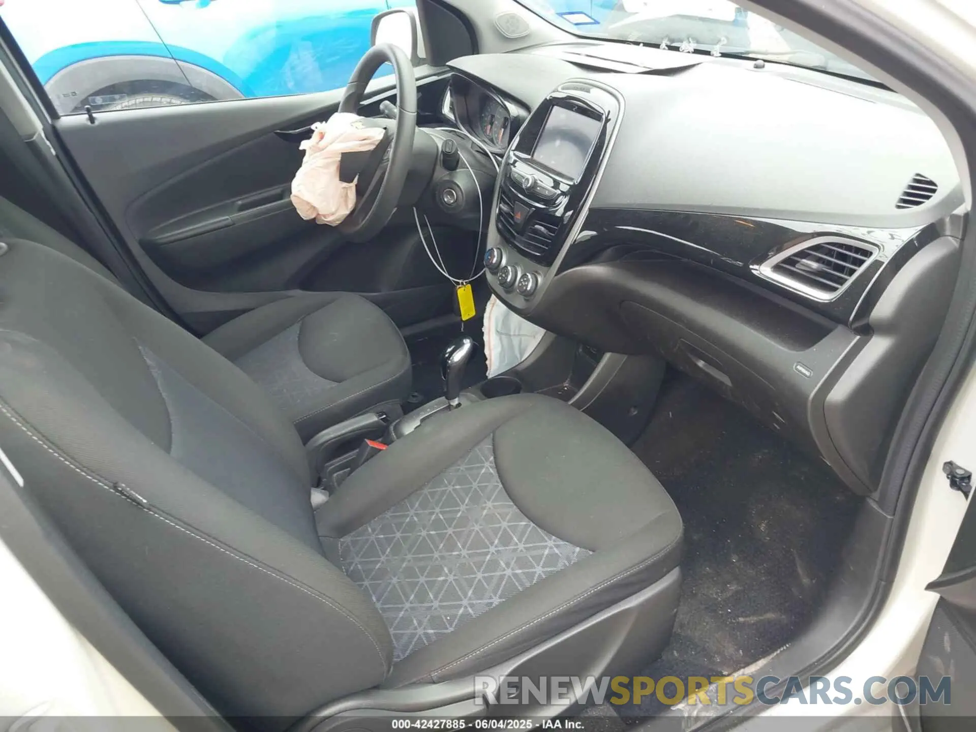 5 Photograph of a damaged car KL8CD6SA6LC469678 CHEVROLET SPARK 2020