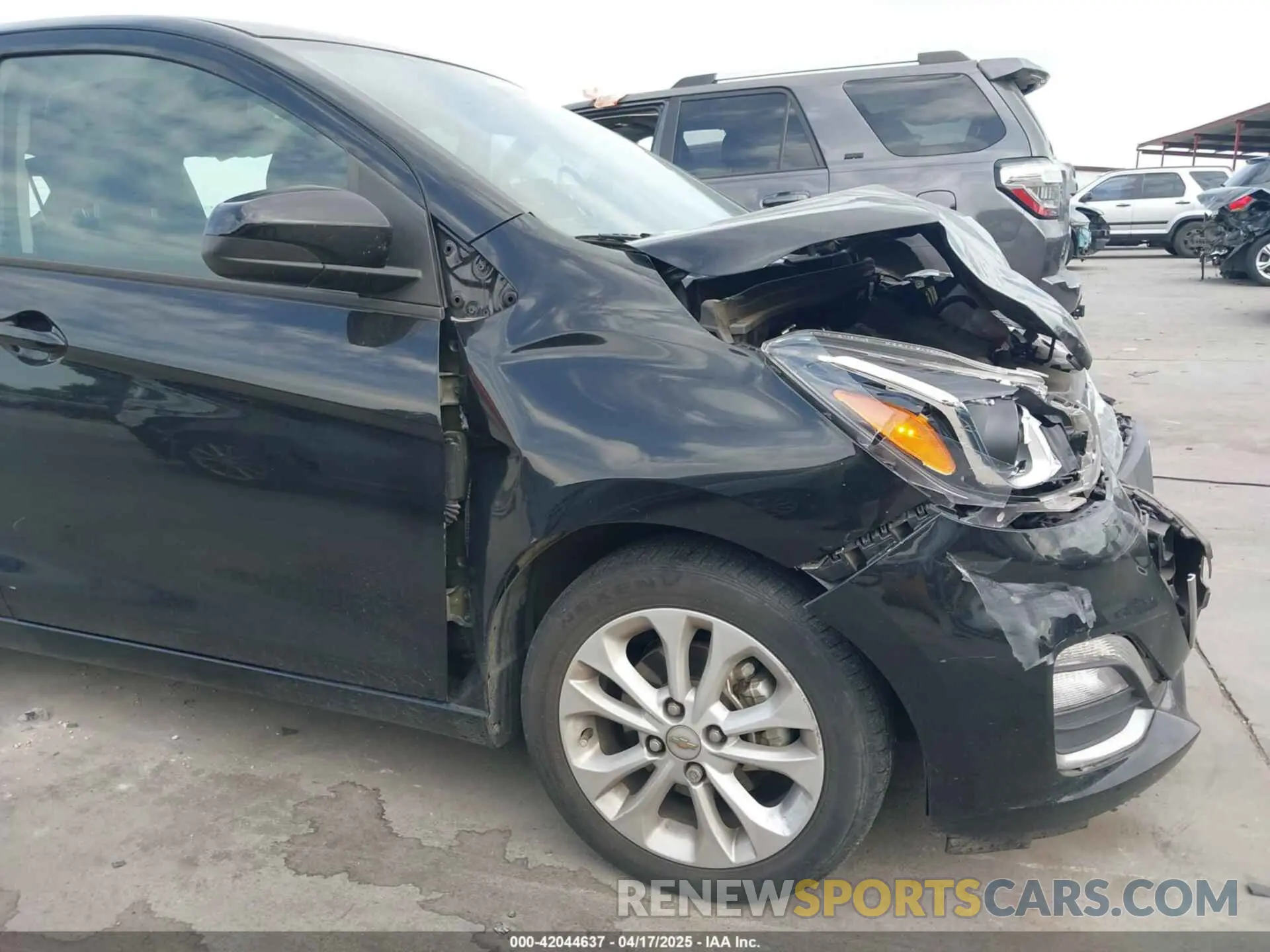 17 Photograph of a damaged car KL8CD6SA7LC417749 CHEVROLET SPARK 2020