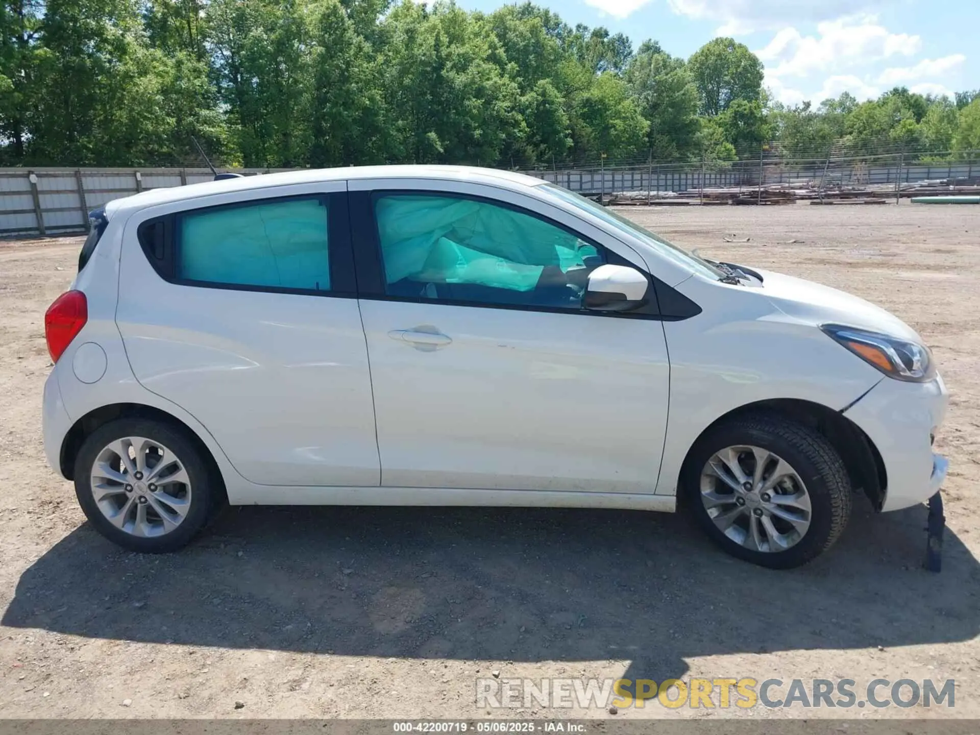 13 Photograph of a damaged car KL8CD6SA7LC419209 CHEVROLET SPARK 2020