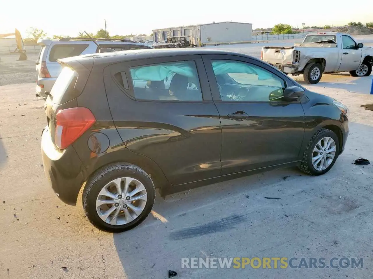 3 Photograph of a damaged car KL8CD6SA7LC442702 CHEVROLET SPARK 2020