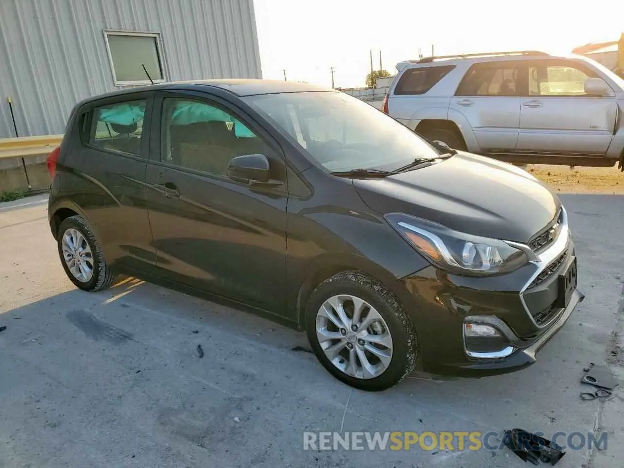 4 Photograph of a damaged car KL8CD6SA7LC442702 CHEVROLET SPARK 2020