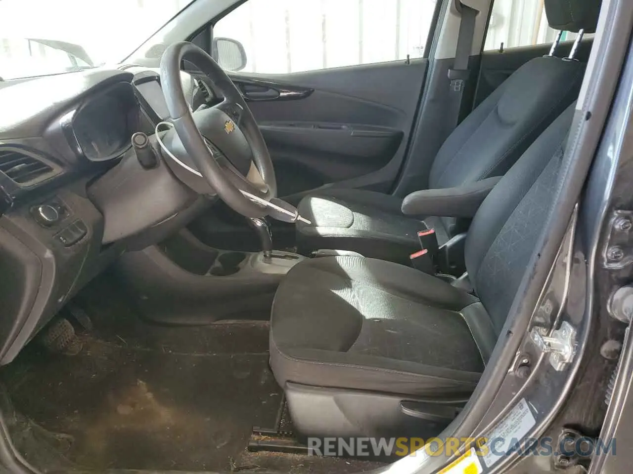 7 Photograph of a damaged car KL8CD6SA7LC459368 CHEVROLET SPARK 2020