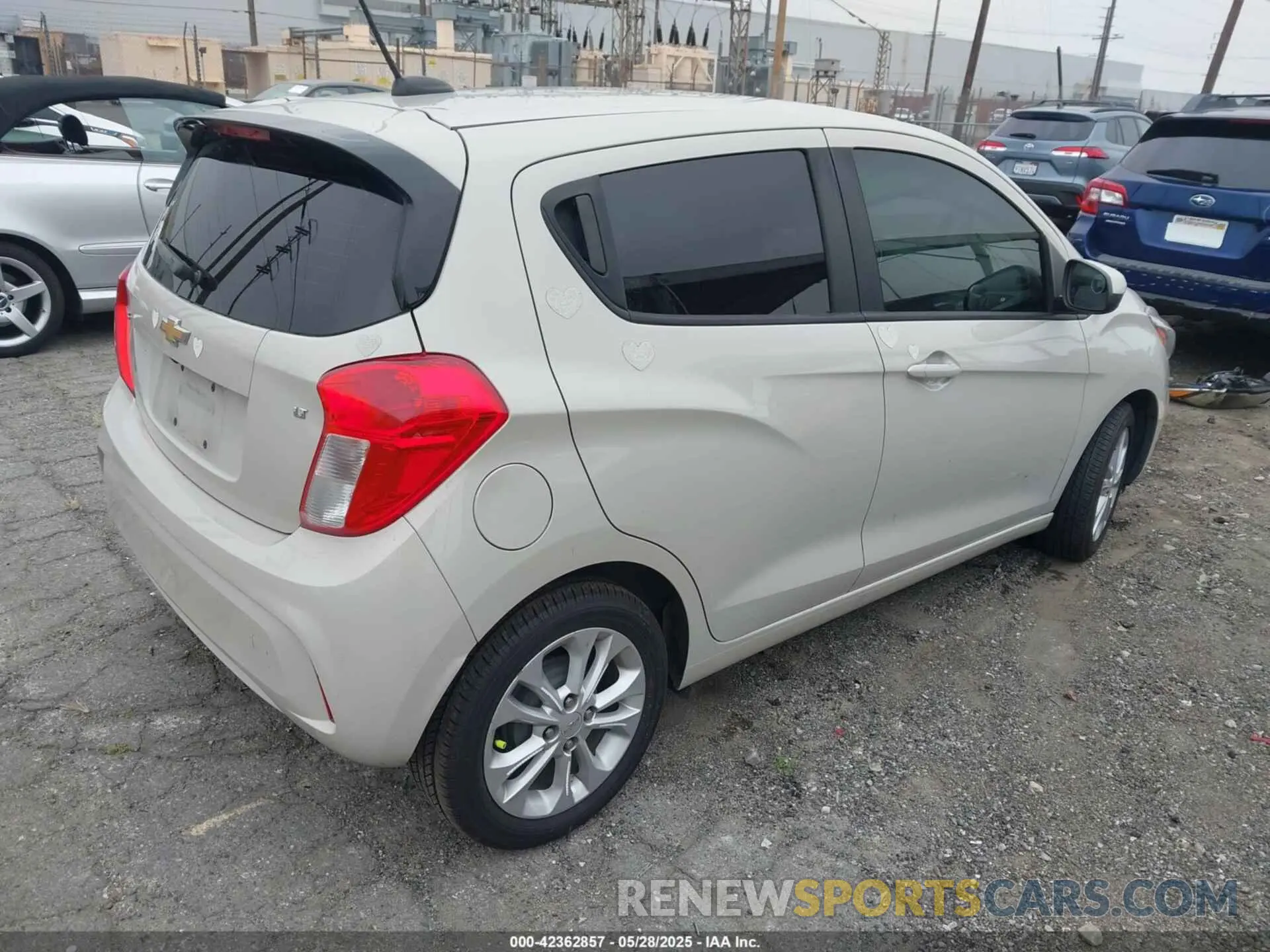 4 Photograph of a damaged car KL8CD6SA8LC448282 CHEVROLET SPARK 2020