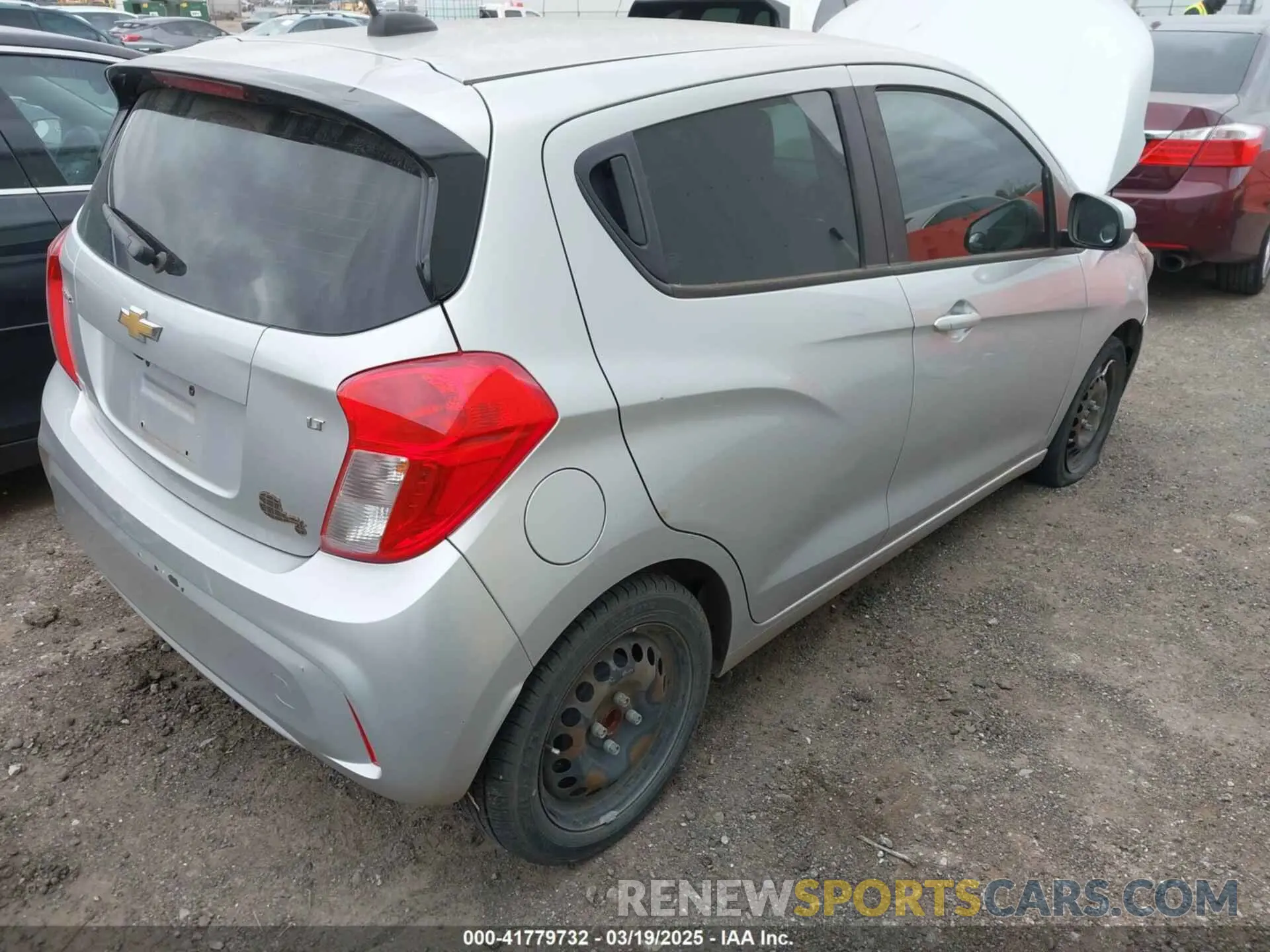 4 Photograph of a damaged car KL8CD6SA8LC449206 CHEVROLET SPARK 2020