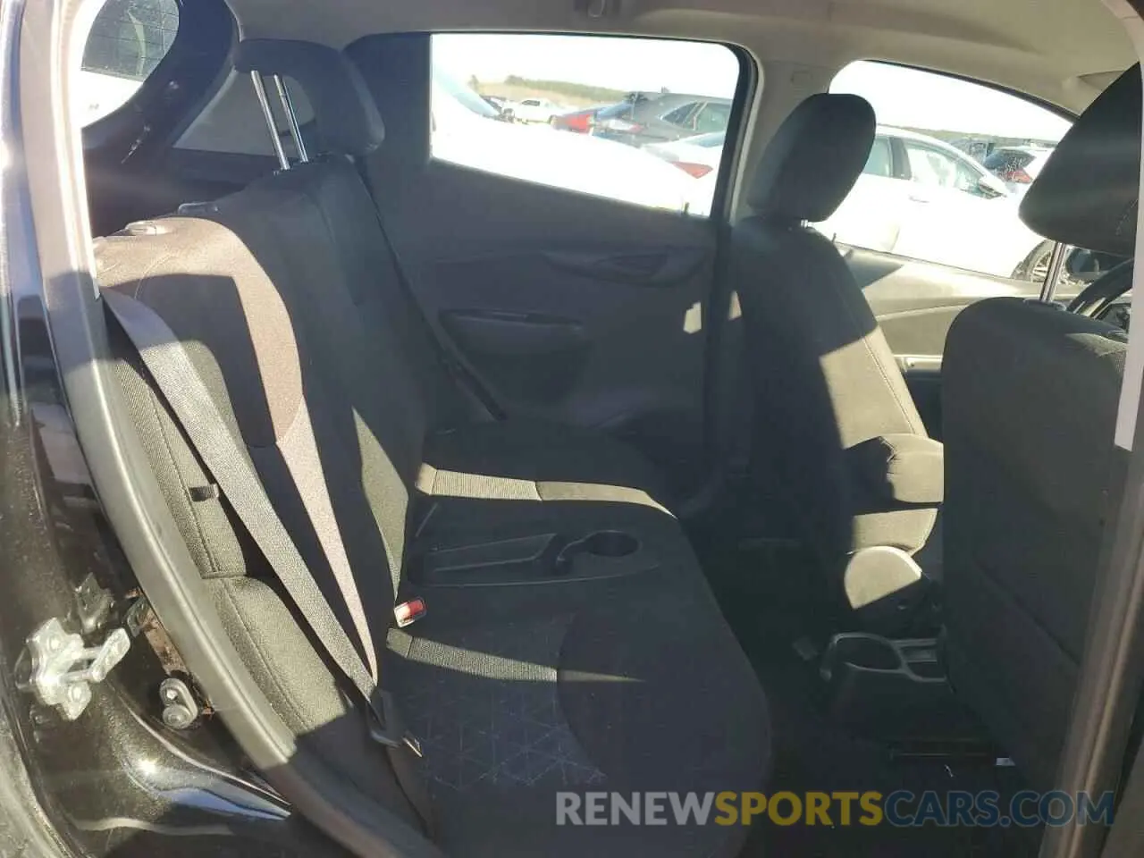 11 Photograph of a damaged car KL8CD6SA8LC453935 CHEVROLET SPARK 2020