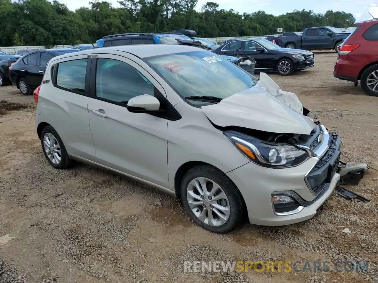 4 Photograph of a damaged car KL8CD6SA9LC439302 CHEVROLET SPARK 2020