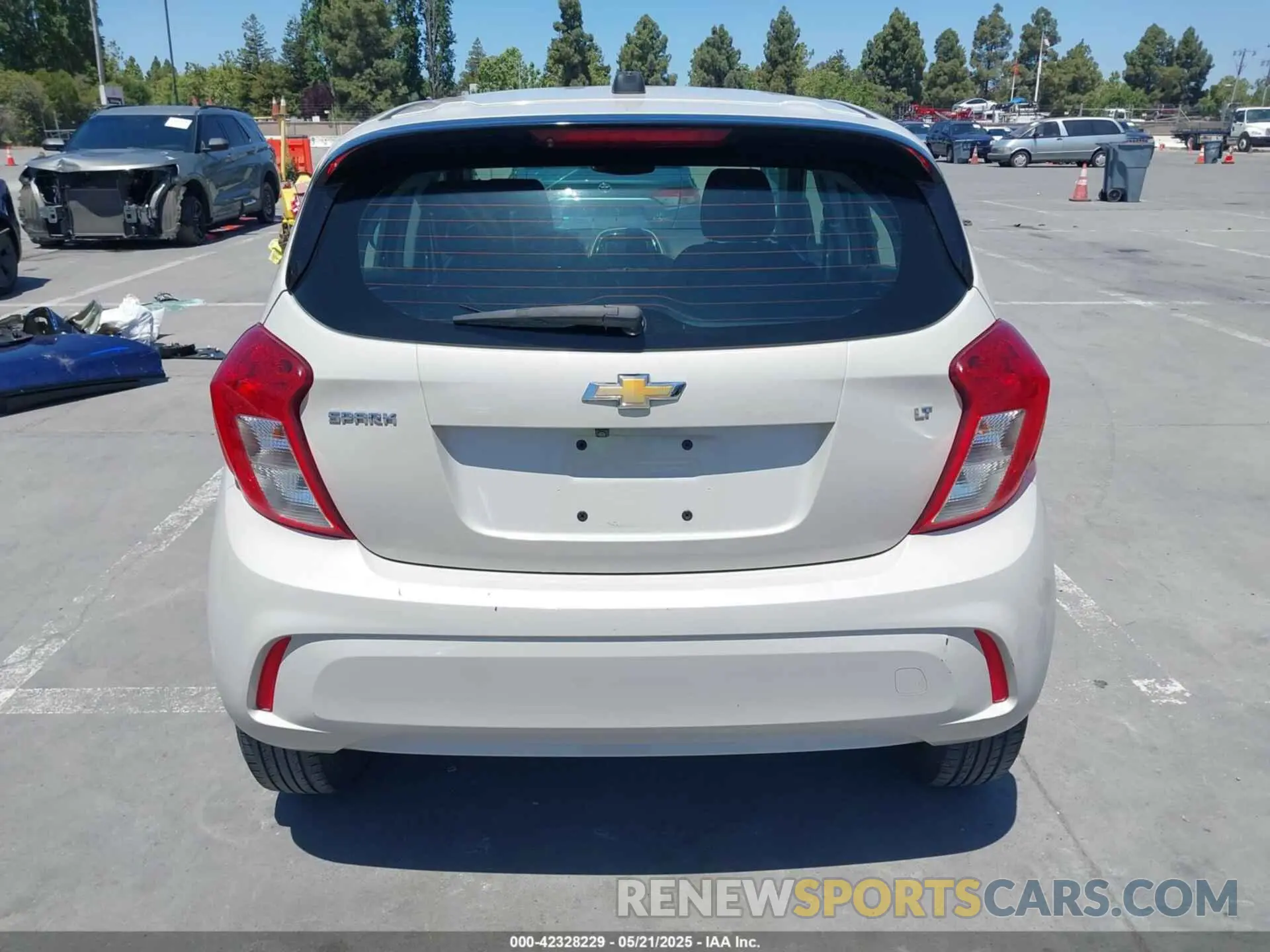 15 Photograph of a damaged car KL8CD6SAXLC430608 CHEVROLET SPARK 2020