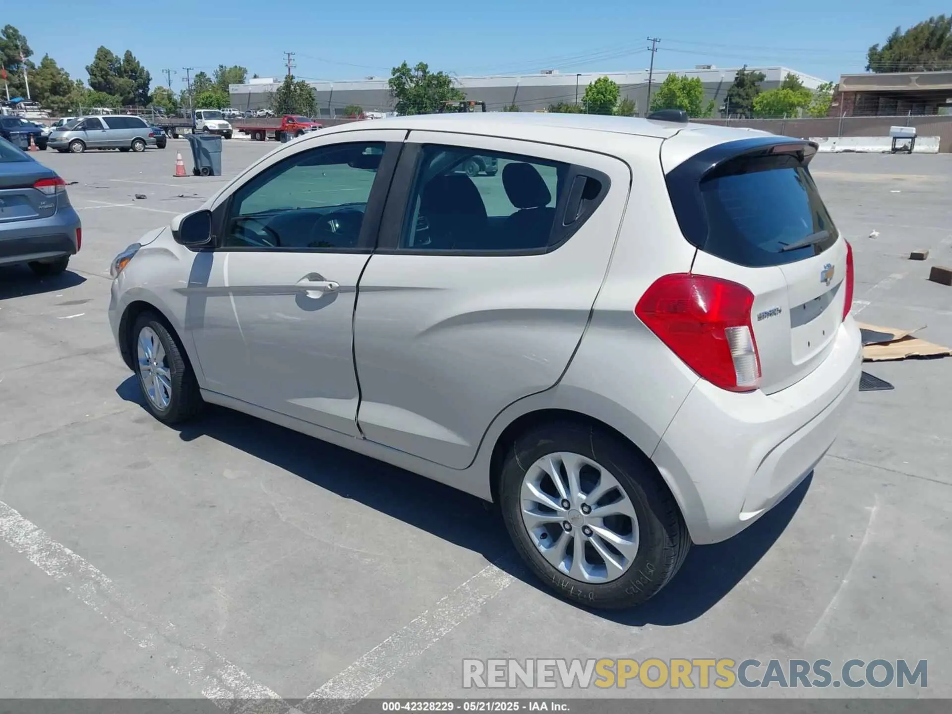 3 Photograph of a damaged car KL8CD6SAXLC430608 CHEVROLET SPARK 2020