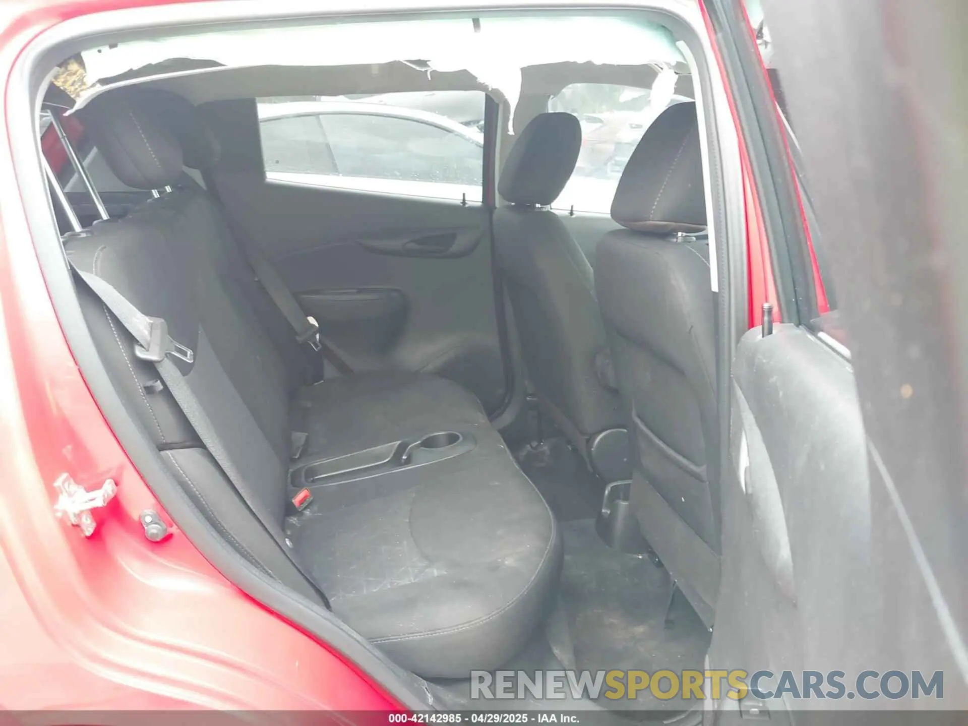 8 Photograph of a damaged car KL8CD6SAXLC442614 CHEVROLET SPARK 2020