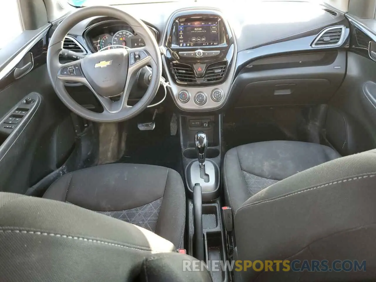 8 Photograph of a damaged car KL8CD6SAXLC466556 CHEVROLET SPARK 2020