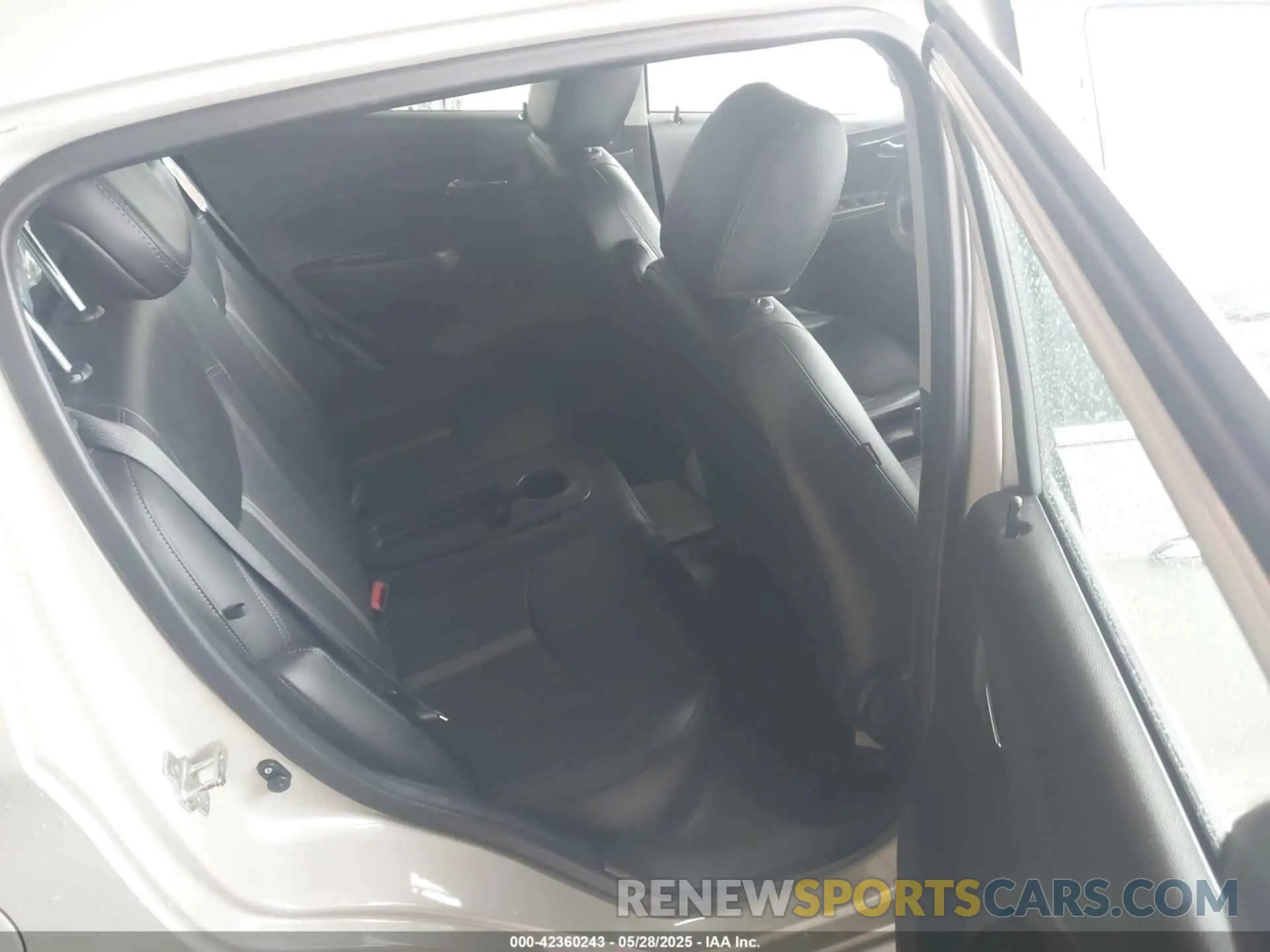 8 Photograph of a damaged car KL8CF6SA9LC429072 CHEVROLET SPARK 2020