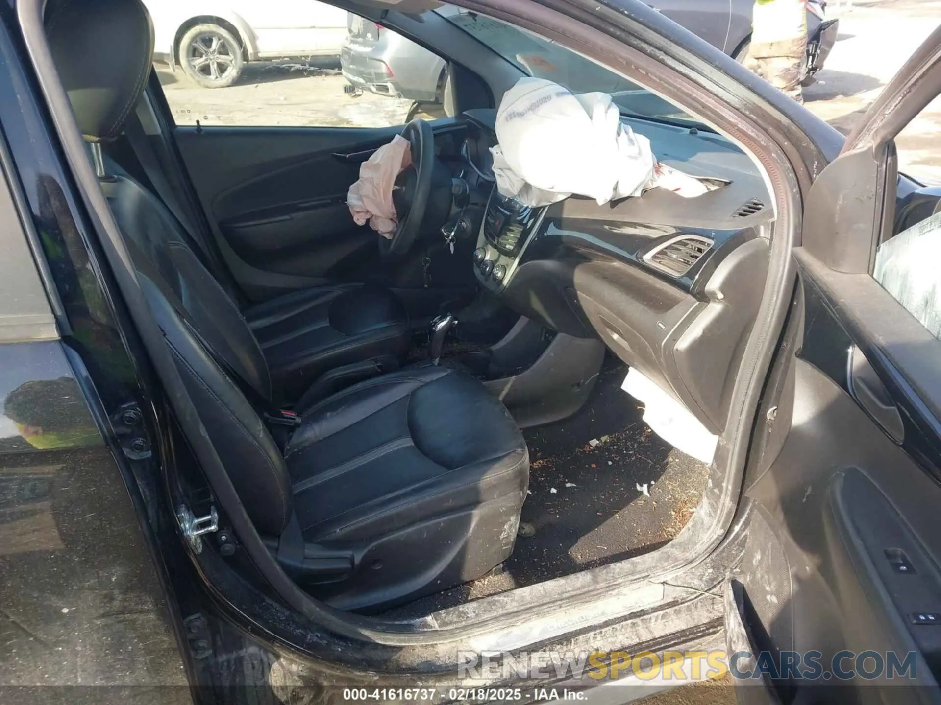 5 Photograph of a damaged car KL8CH6SA2LC442336 CHEVROLET SPARK 2020