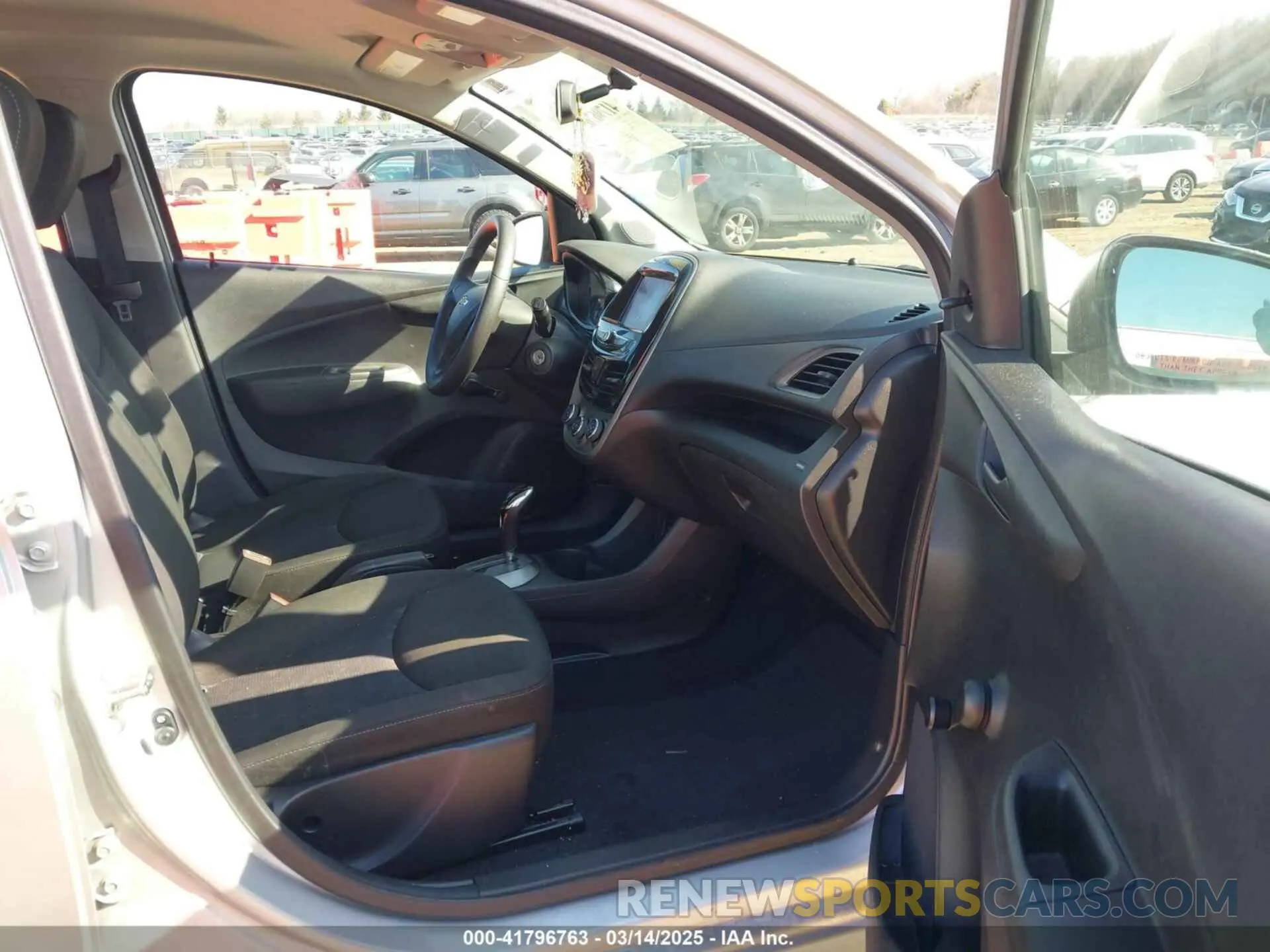 5 Photograph of a damaged car KL8CB6SA0MC719360 CHEVROLET SPARK 2021
