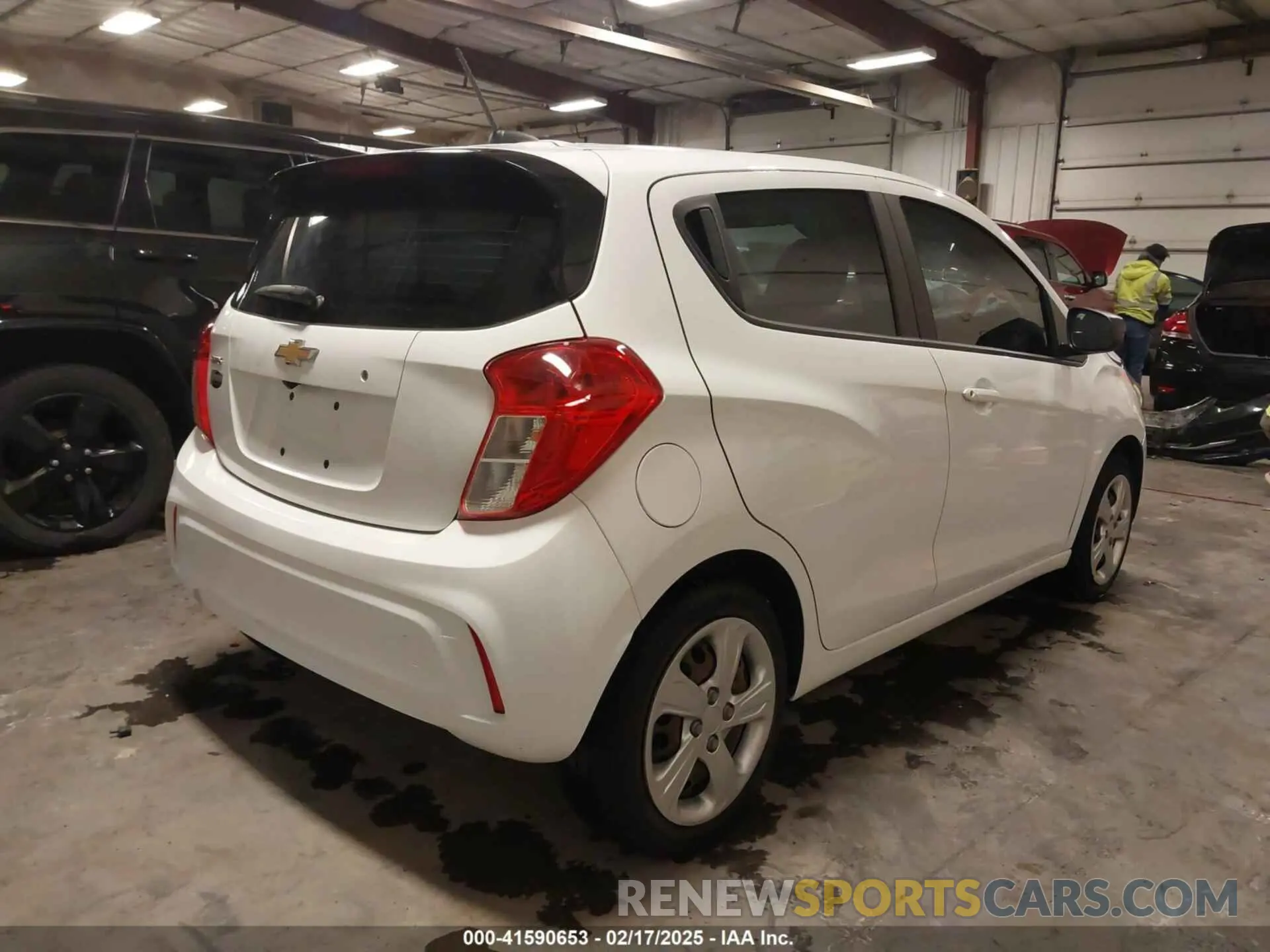 4 Photograph of a damaged car KL8CB6SA0MC740306 CHEVROLET SPARK 2021