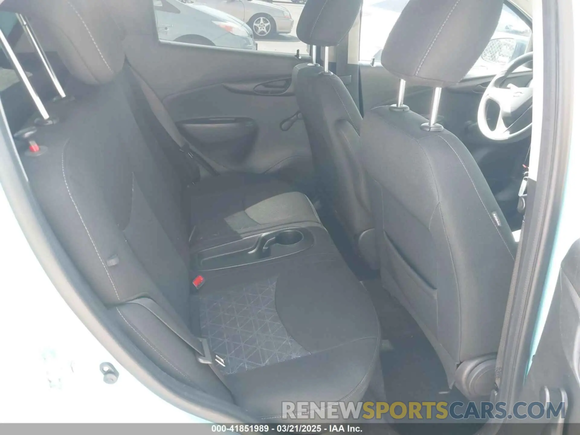 8 Photograph of a damaged car KL8CB6SA1MC228604 CHEVROLET SPARK 2021