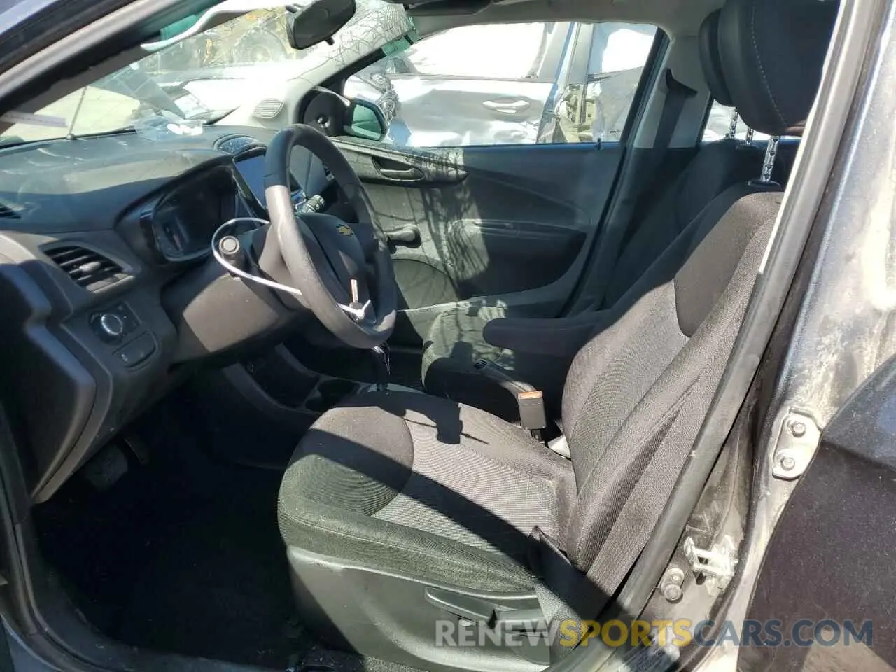 7 Photograph of a damaged car KL8CB6SA1MC730349 CHEVROLET SPARK 2021