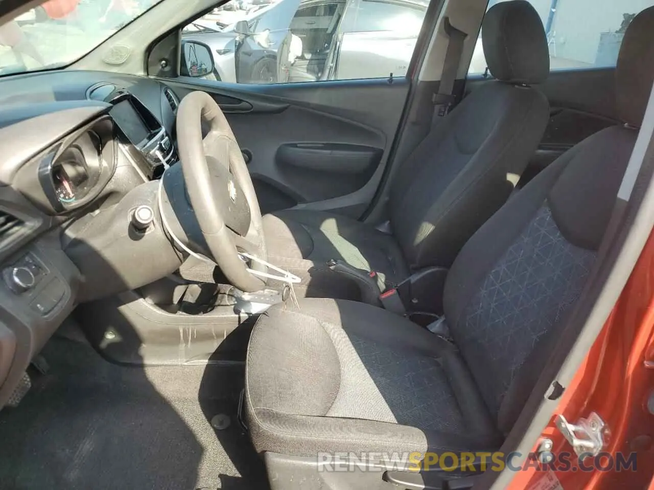 7 Photograph of a damaged car KL8CB6SA3MC227471 CHEVROLET SPARK 2021