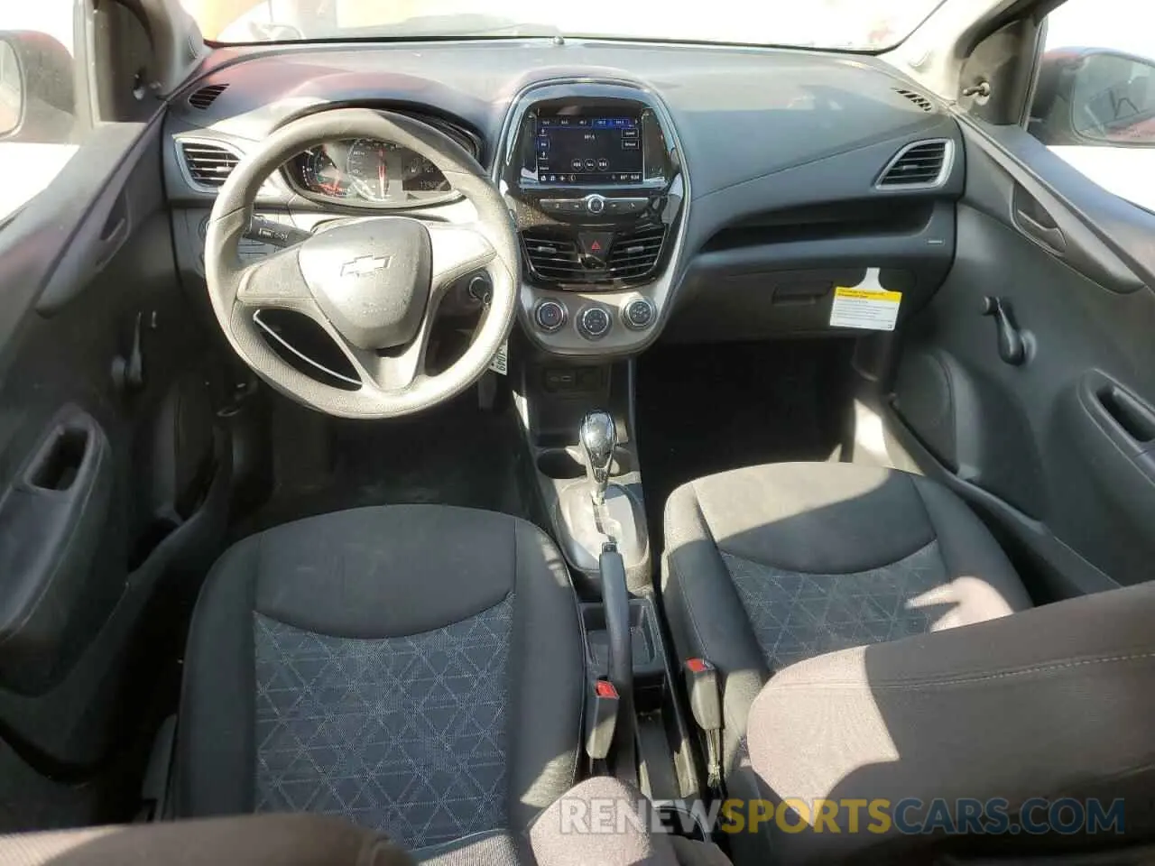 8 Photograph of a damaged car KL8CB6SA3MC227471 CHEVROLET SPARK 2021