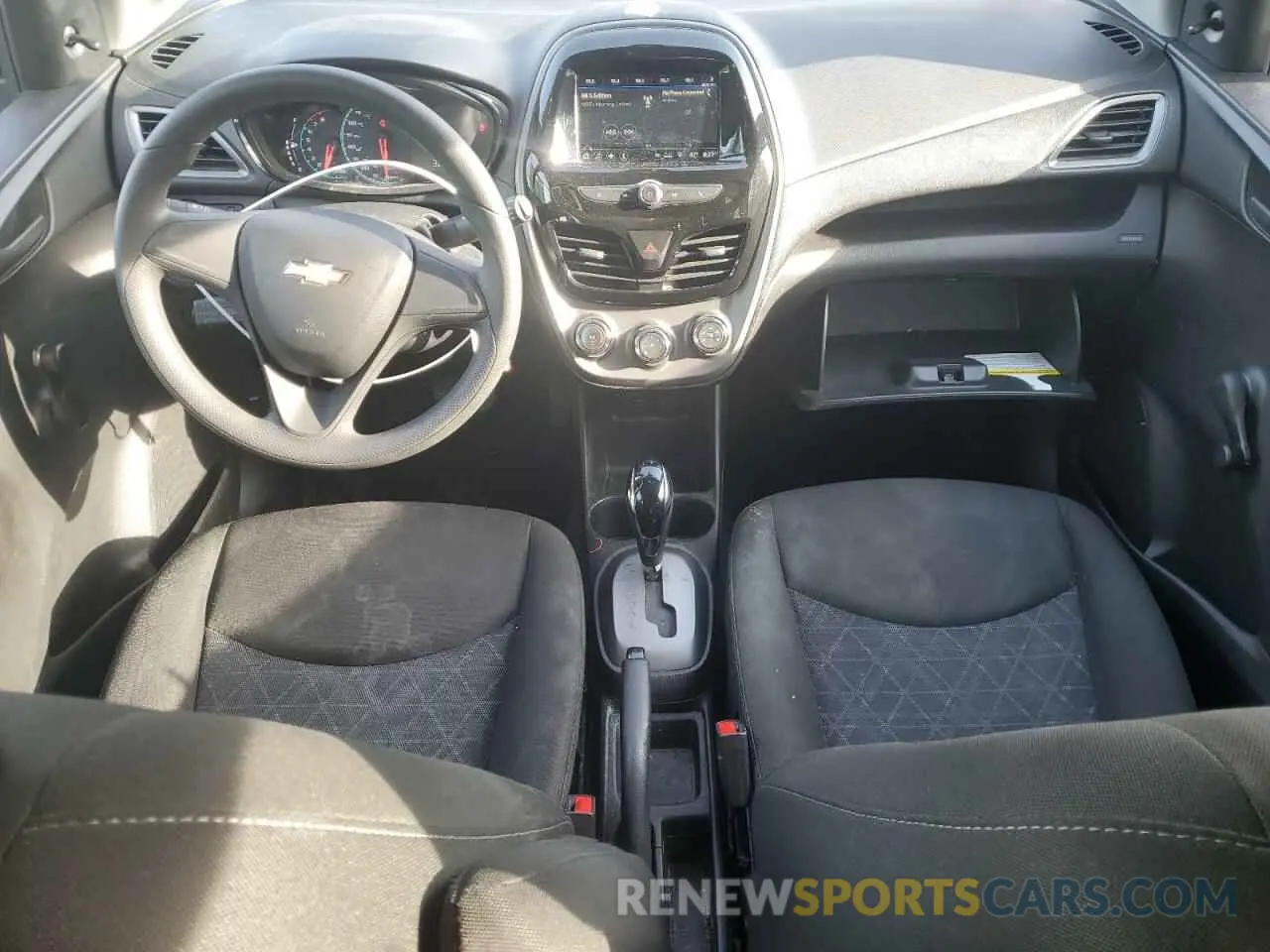 8 Photograph of a damaged car KL8CB6SA3MC712306 CHEVROLET SPARK 2021