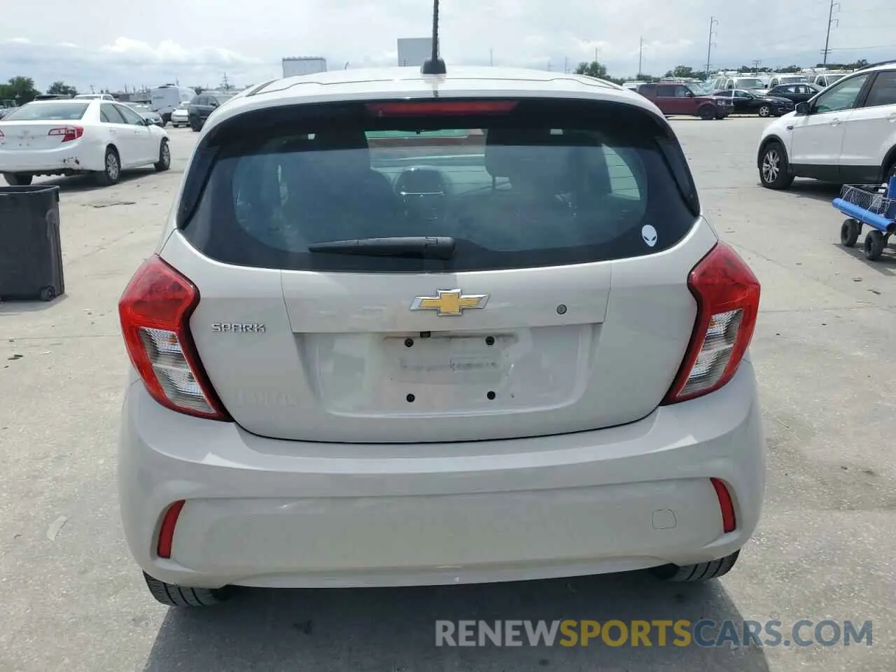 6 Photograph of a damaged car KL8CB6SA3MC712841 CHEVROLET SPARK 2021