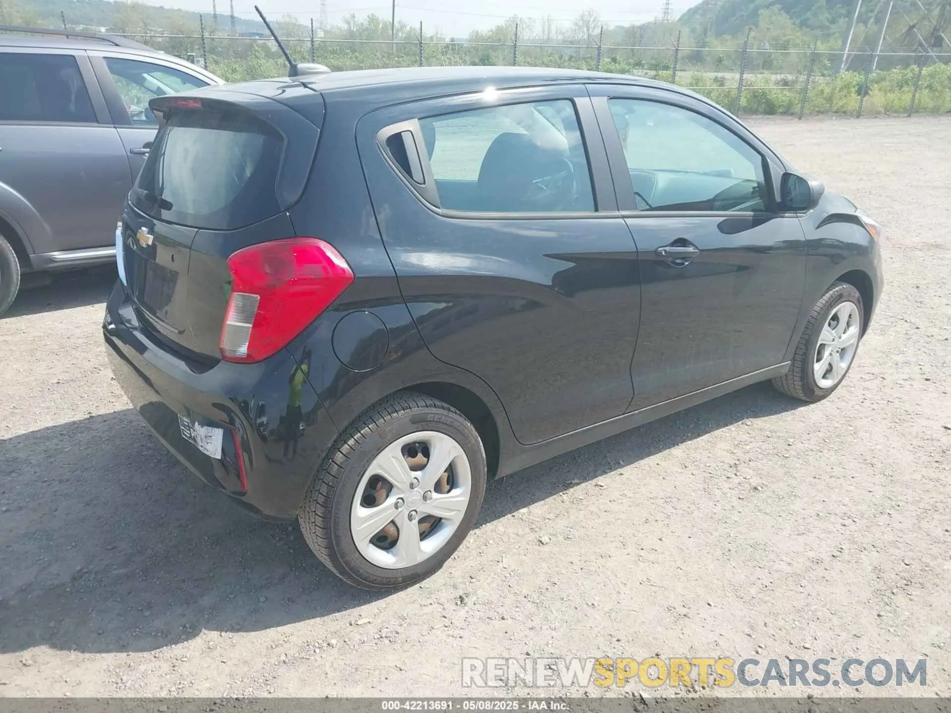 4 Photograph of a damaged car KL8CB6SA4MC711889 CHEVROLET SPARK 2021