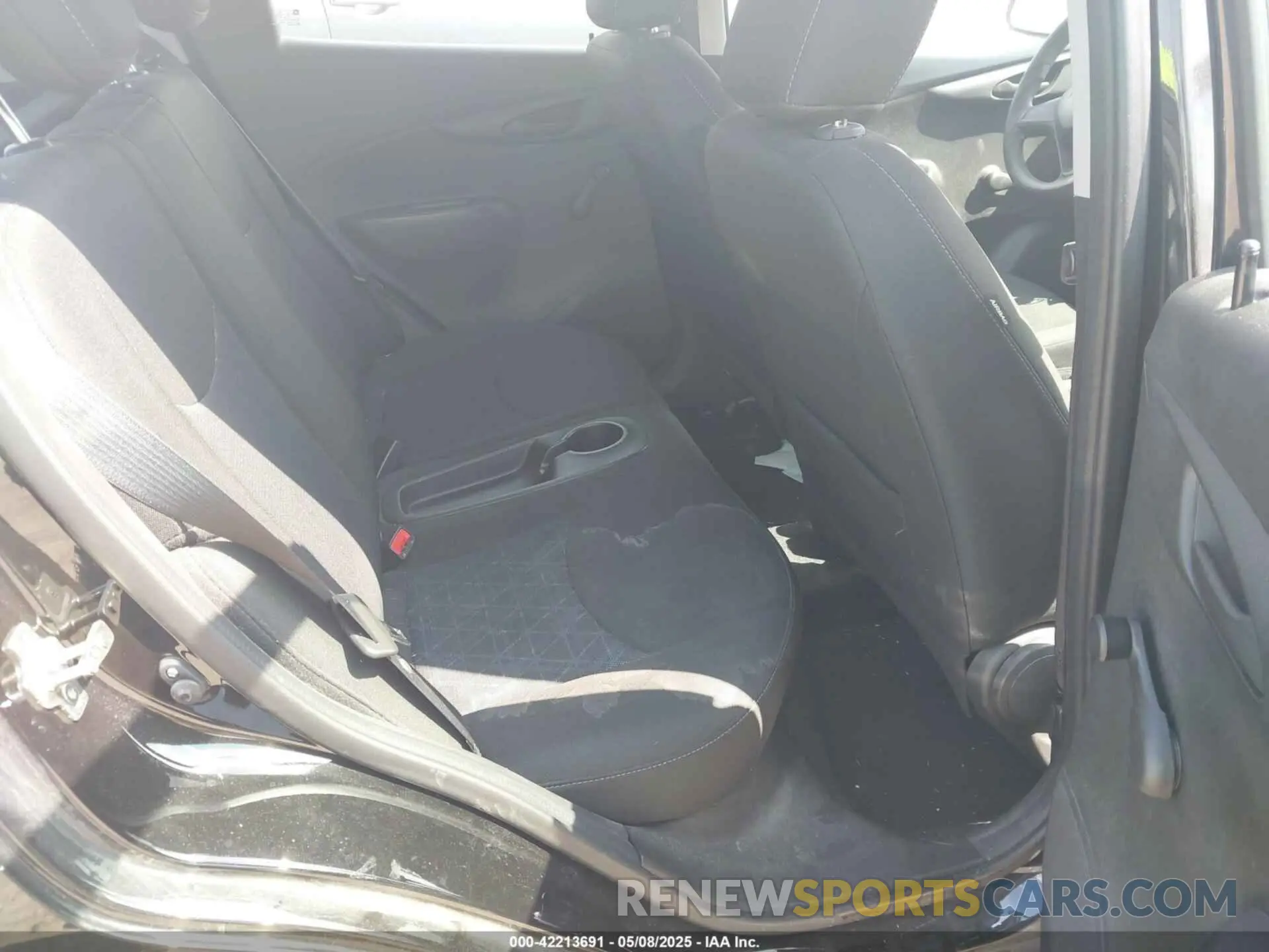 8 Photograph of a damaged car KL8CB6SA4MC711889 CHEVROLET SPARK 2021