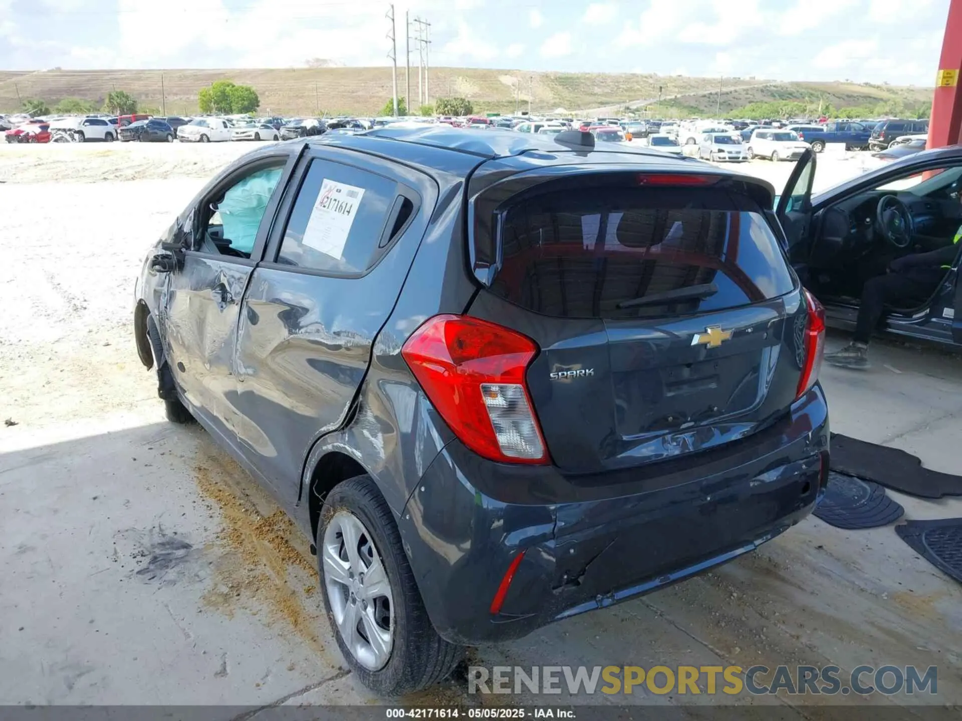 3 Photograph of a damaged car KL8CB6SA4MC718874 CHEVROLET SPARK 2021