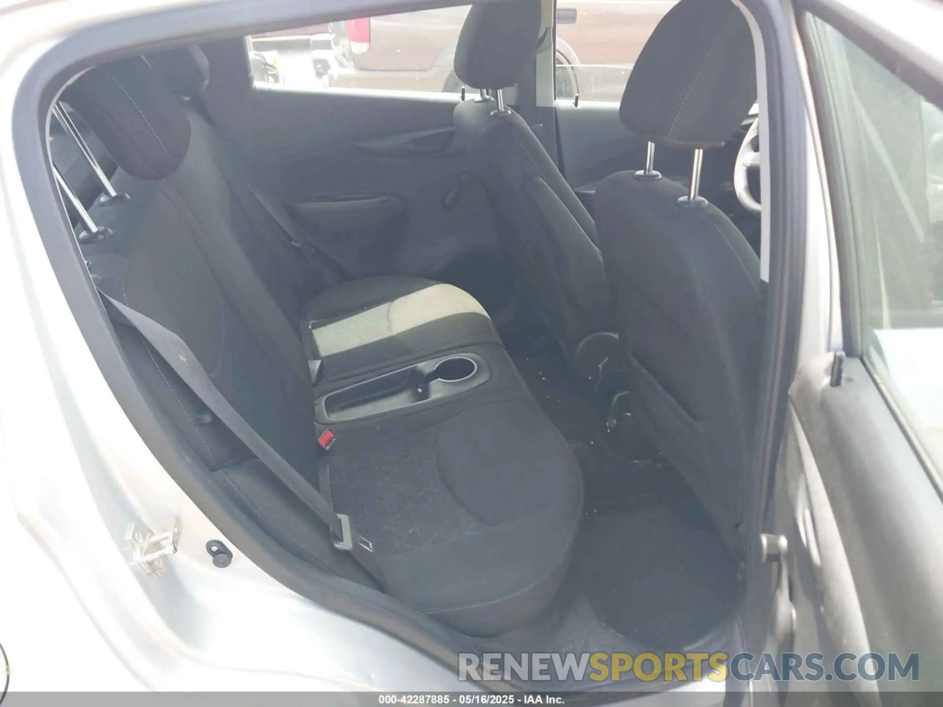 8 Photograph of a damaged car KL8CB6SA5MC712470 CHEVROLET SPARK 2021