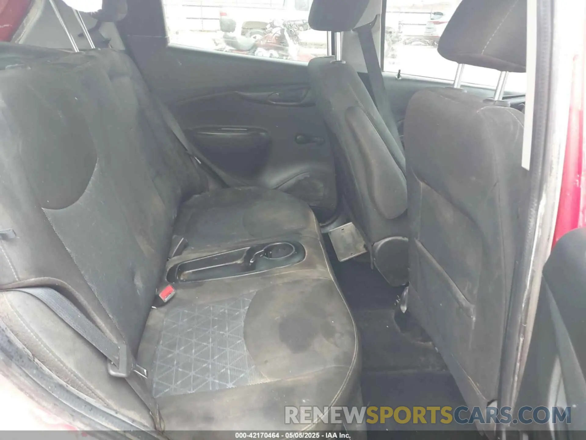 8 Photograph of a damaged car KL8CB6SA5MC716454 CHEVROLET SPARK 2021